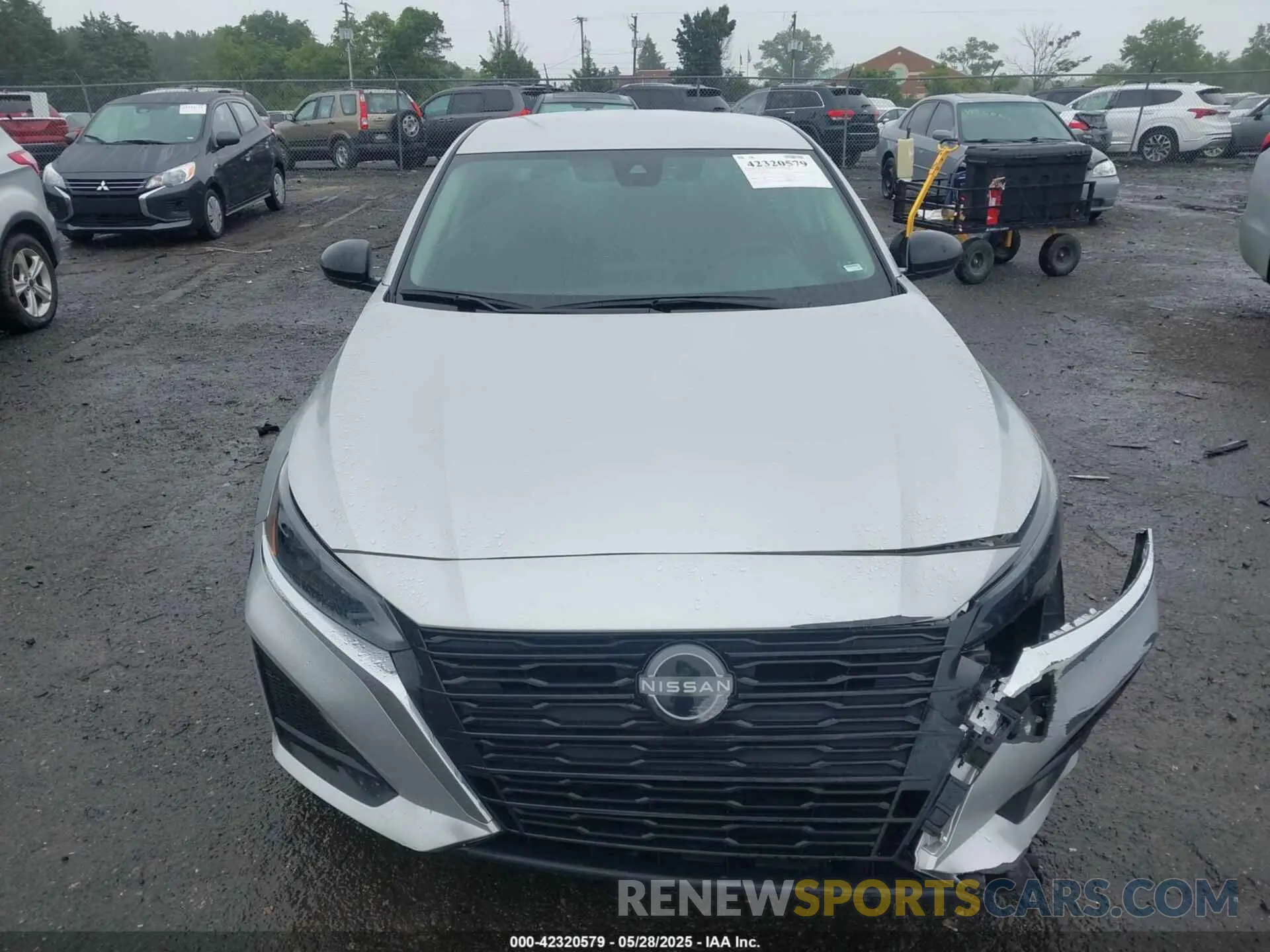12 Photograph of a damaged car 1N4BL4DVXRN345233 NISSAN ALTIMA 2024
