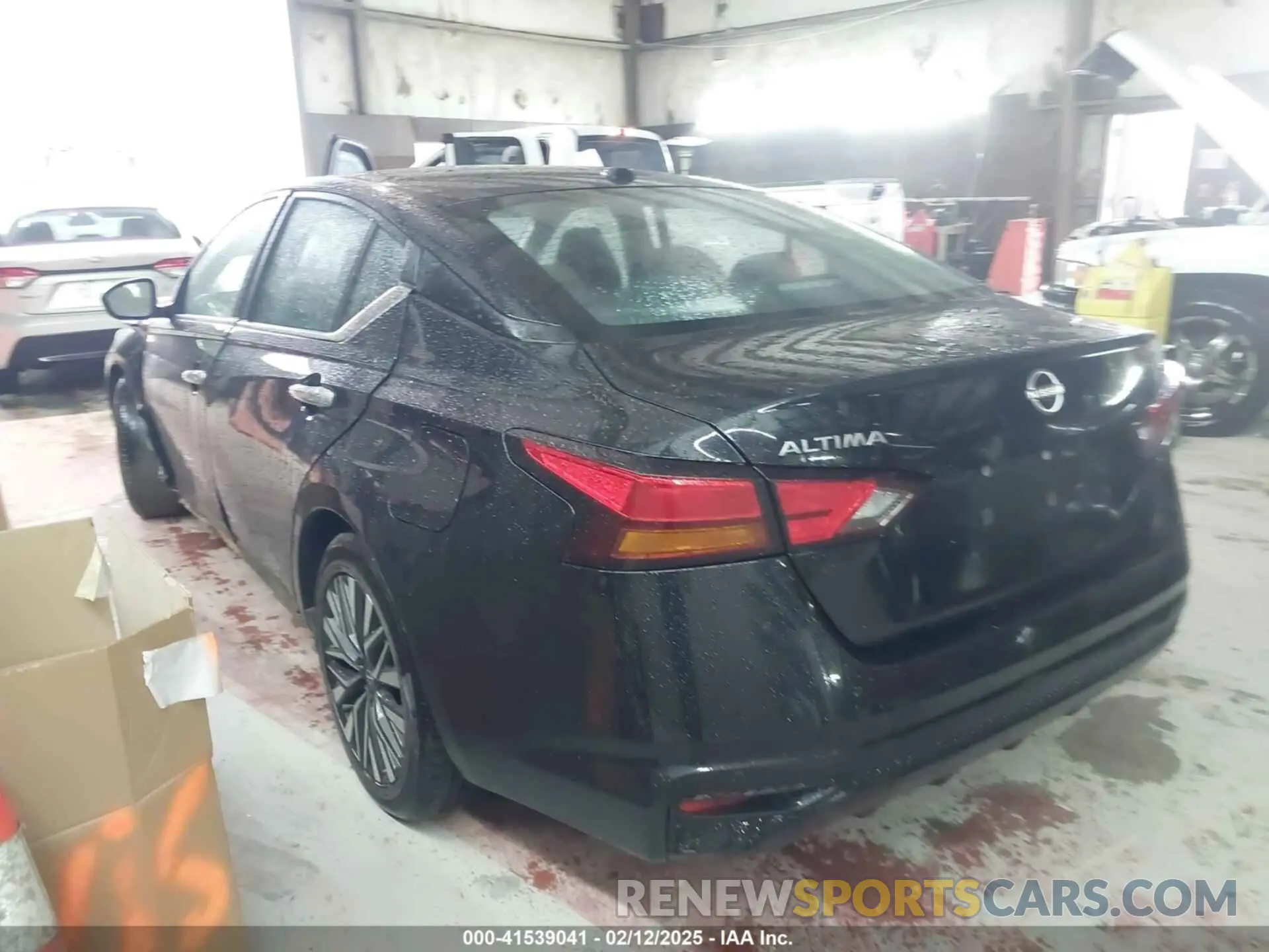 14 Photograph of a damaged car 1N4BL4DVXRN348987 NISSAN ALTIMA 2024