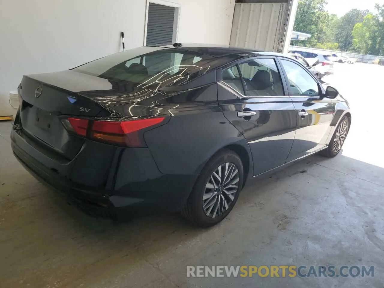 3 Photograph of a damaged car 1N4BL4DVXRN350433 NISSAN ALTIMA 2024