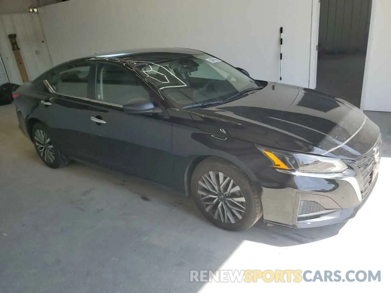 4 Photograph of a damaged car 1N4BL4DVXRN350433 NISSAN ALTIMA 2024