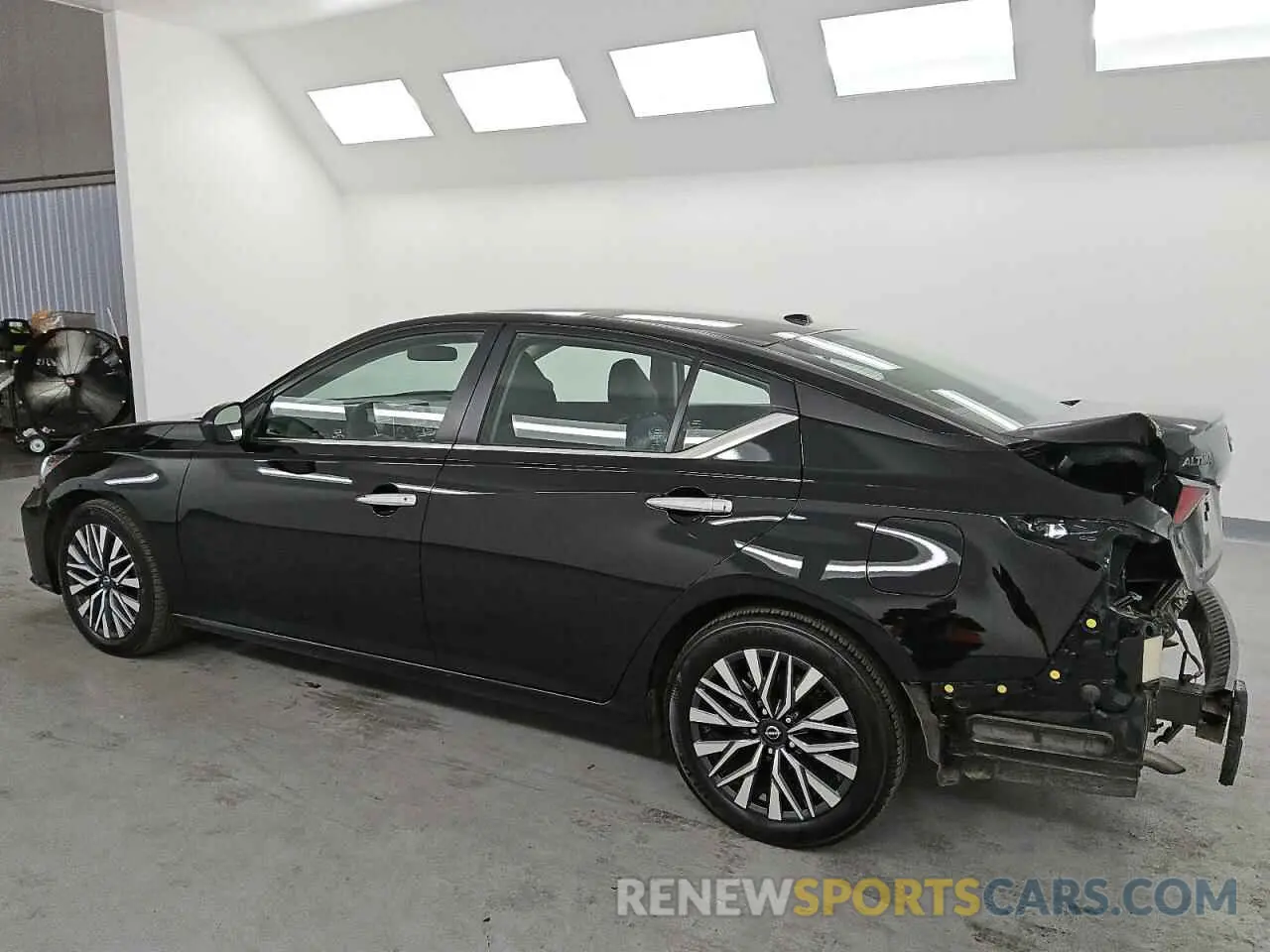 2 Photograph of a damaged car 1N4BL4DVXRN399938 NISSAN ALTIMA 2024