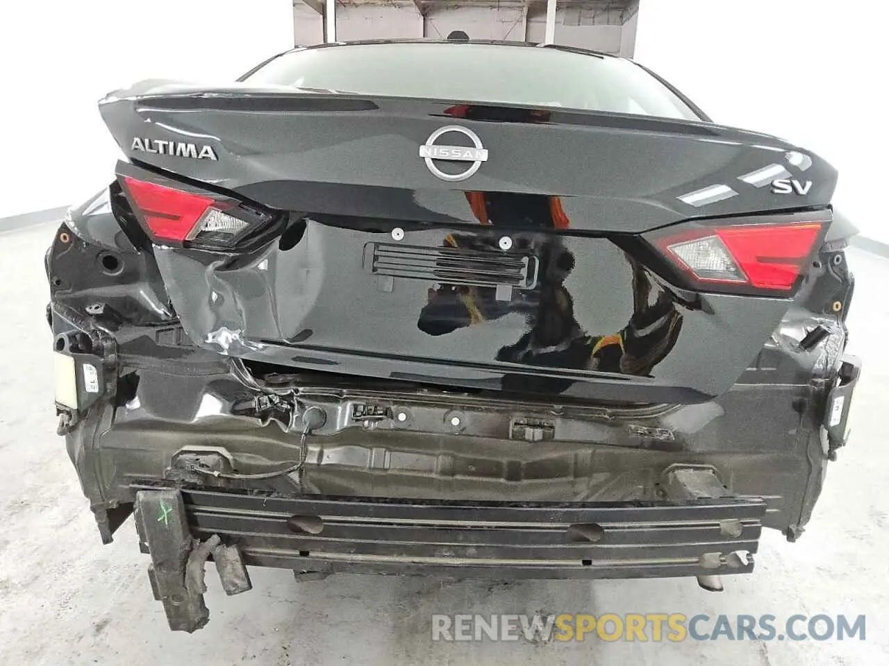 6 Photograph of a damaged car 1N4BL4DVXRN399938 NISSAN ALTIMA 2024