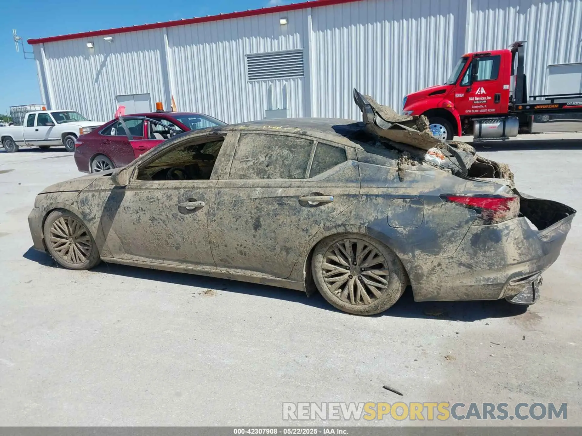 14 Photograph of a damaged car 1N4BL4DVXRN401249 NISSAN ALTIMA 2024