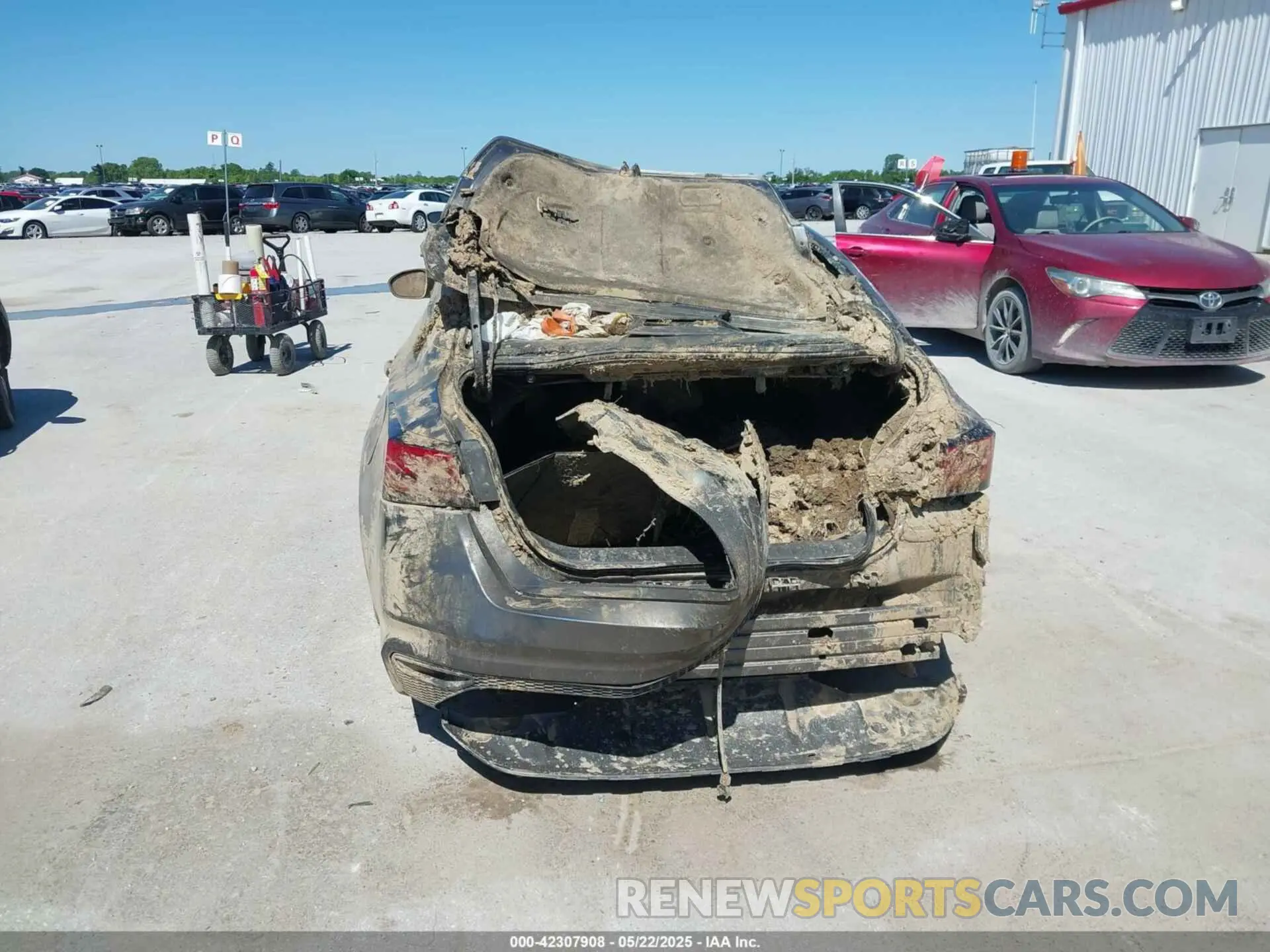 16 Photograph of a damaged car 1N4BL4DVXRN401249 NISSAN ALTIMA 2024
