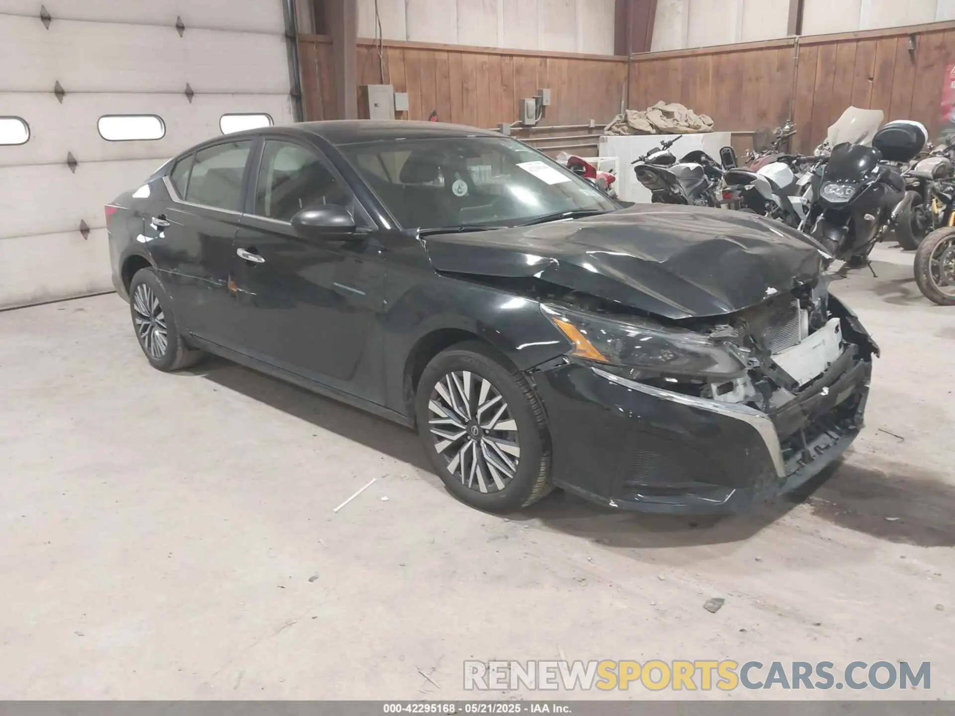 1 Photograph of a damaged car 1N4BL4DW0RN425388 NISSAN ALTIMA 2024