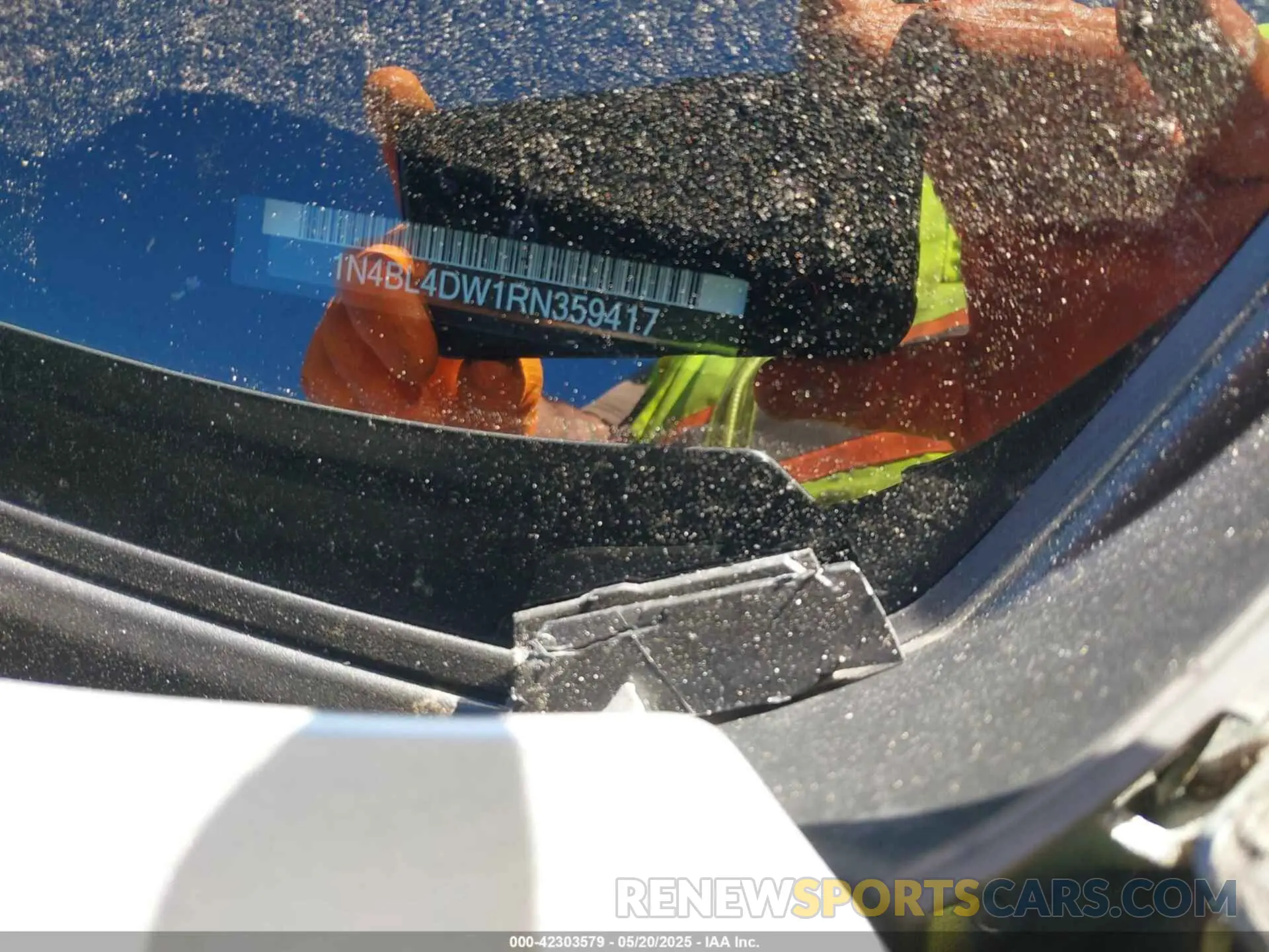 17 Photograph of a damaged car 1N4BL4DW1RN359417 NISSAN ALTIMA 2024