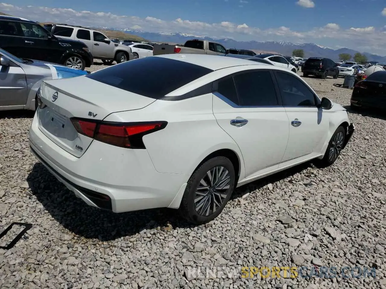 3 Photograph of a damaged car 1N4BL4DW1RN382793 NISSAN ALTIMA 2024