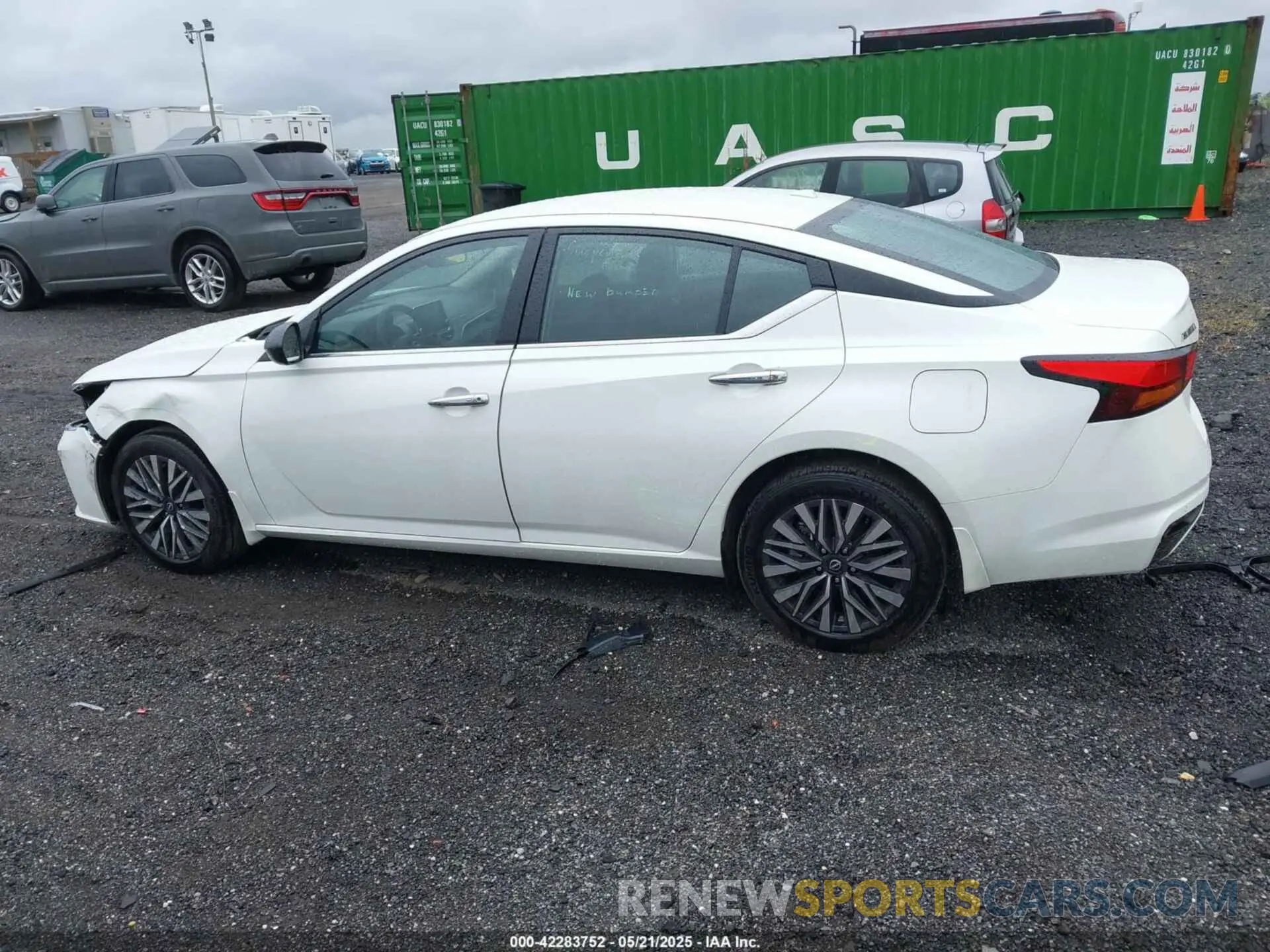 14 Photograph of a damaged car 1N4BL4DW5RN386605 NISSAN ALTIMA 2024