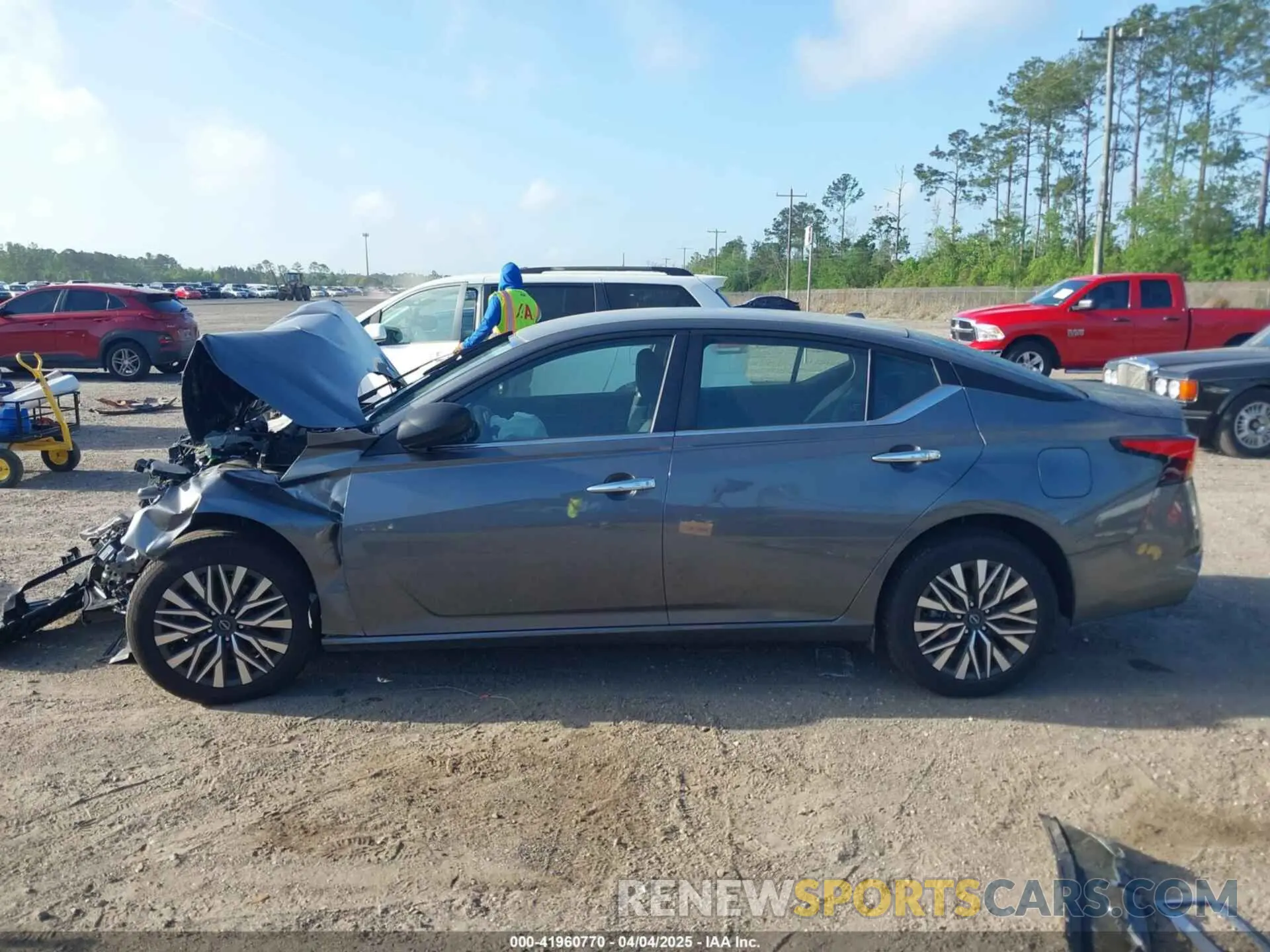 14 Photograph of a damaged car 1N4BL4DW6RN362216 NISSAN ALTIMA 2024