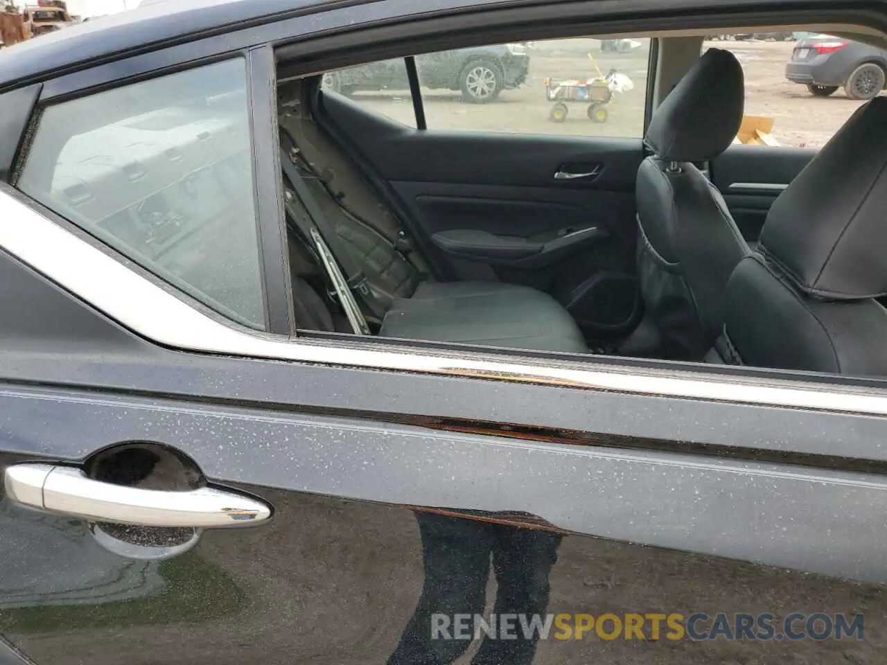 11 Photograph of a damaged car 1N4BL4EV0RN307900 NISSAN ALTIMA 2024