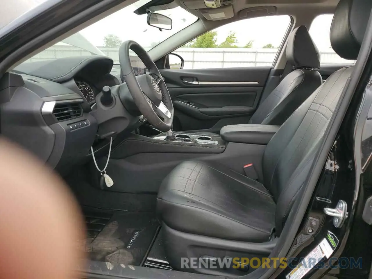 7 Photograph of a damaged car 1N4BL4EV0RN307900 NISSAN ALTIMA 2024
