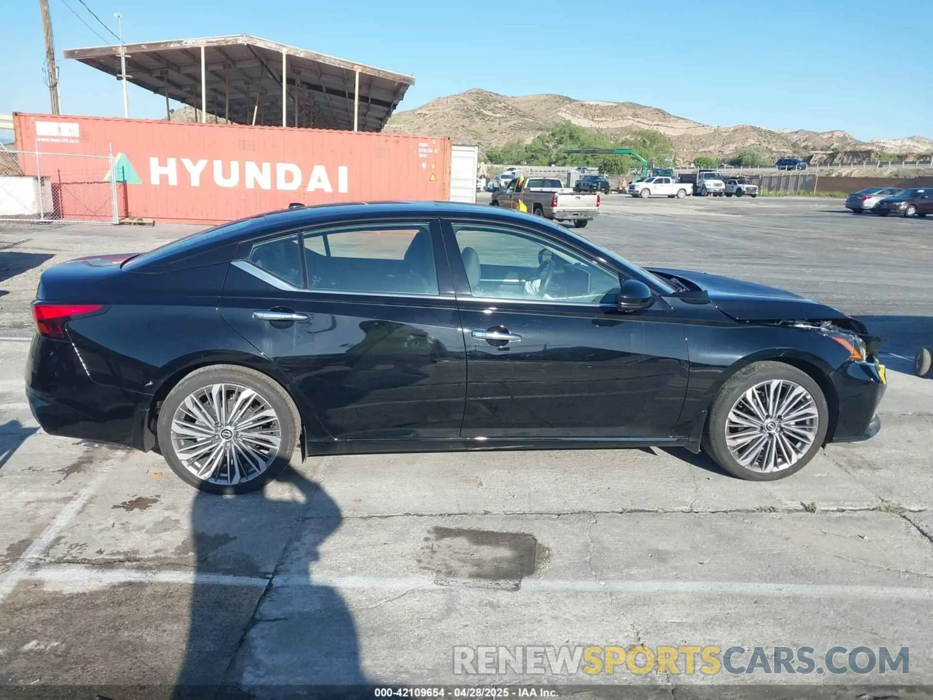 13 Photograph of a damaged car 1N4BL4EV1RN339691 NISSAN ALTIMA 2024