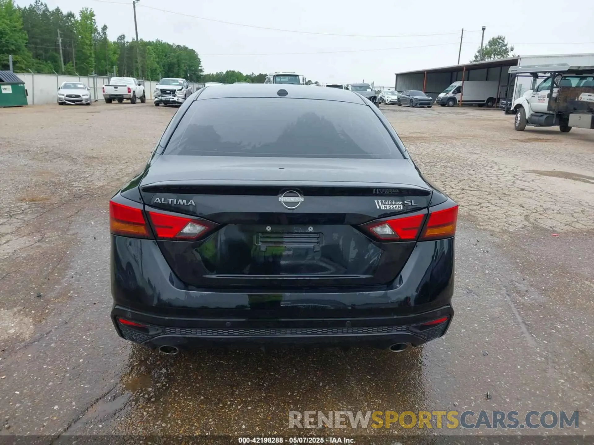 16 Photograph of a damaged car 1N4BL4EV3RN356816 NISSAN ALTIMA 2024