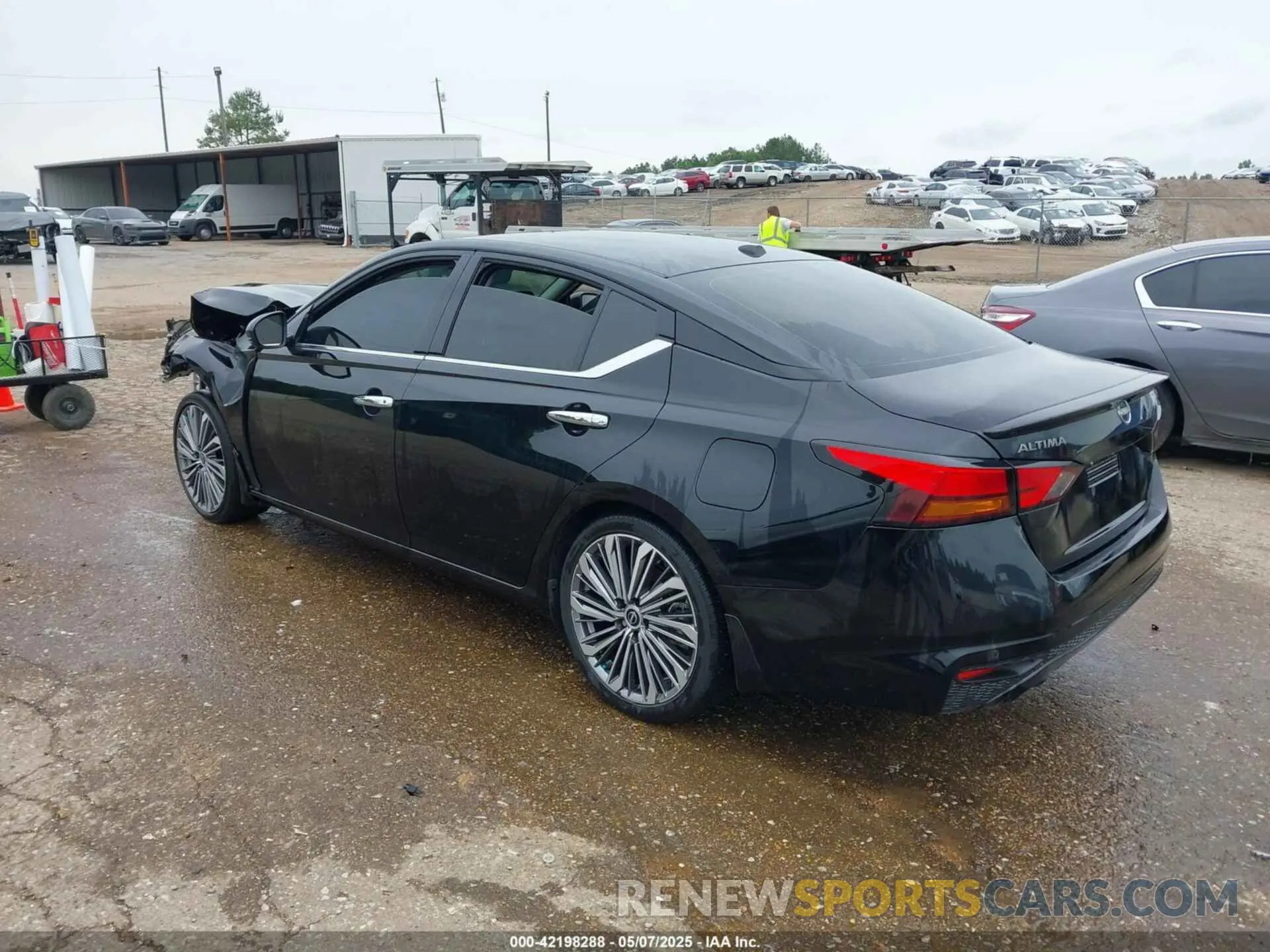 3 Photograph of a damaged car 1N4BL4EV3RN356816 NISSAN ALTIMA 2024