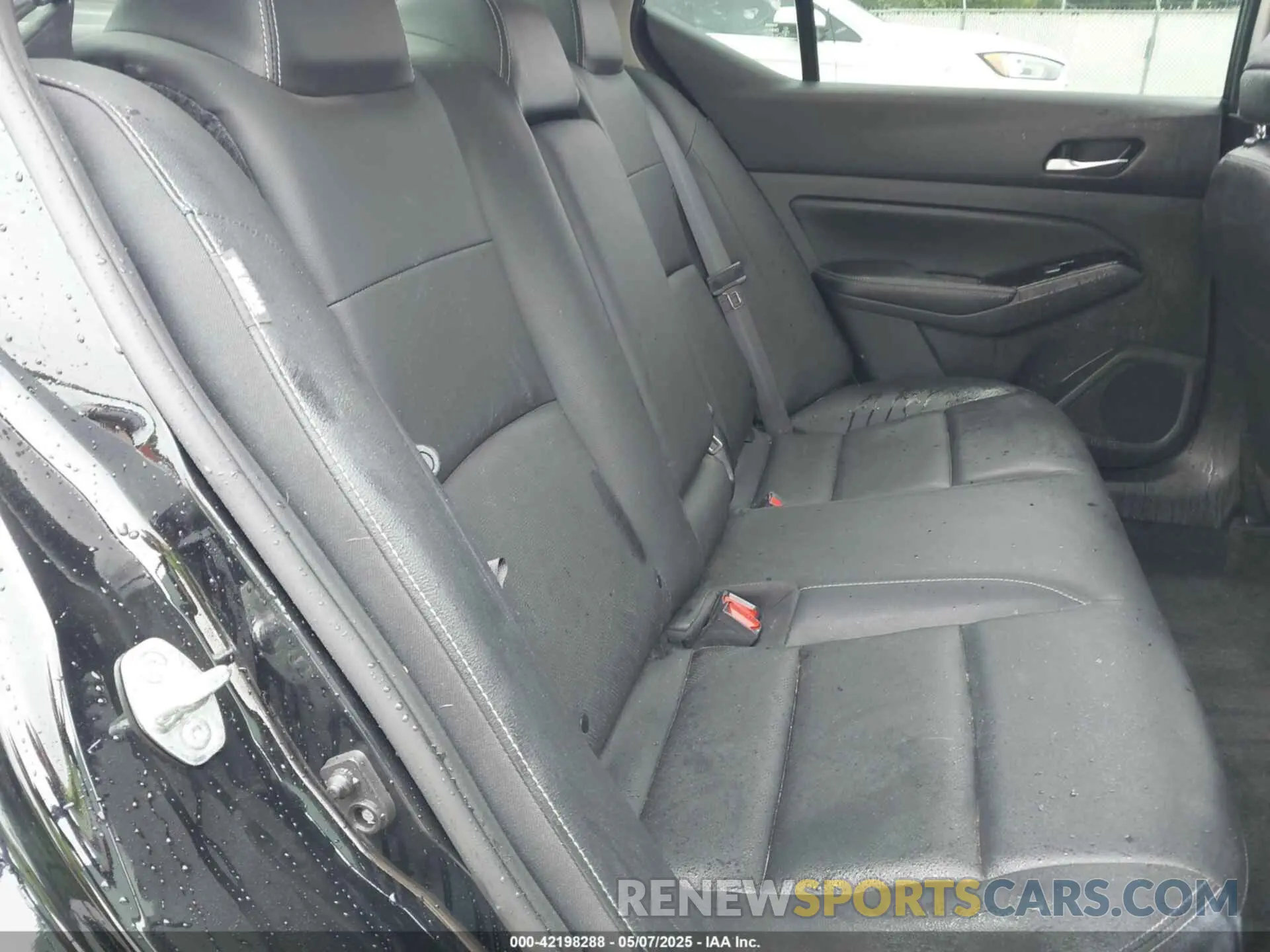 8 Photograph of a damaged car 1N4BL4EV3RN356816 NISSAN ALTIMA 2024