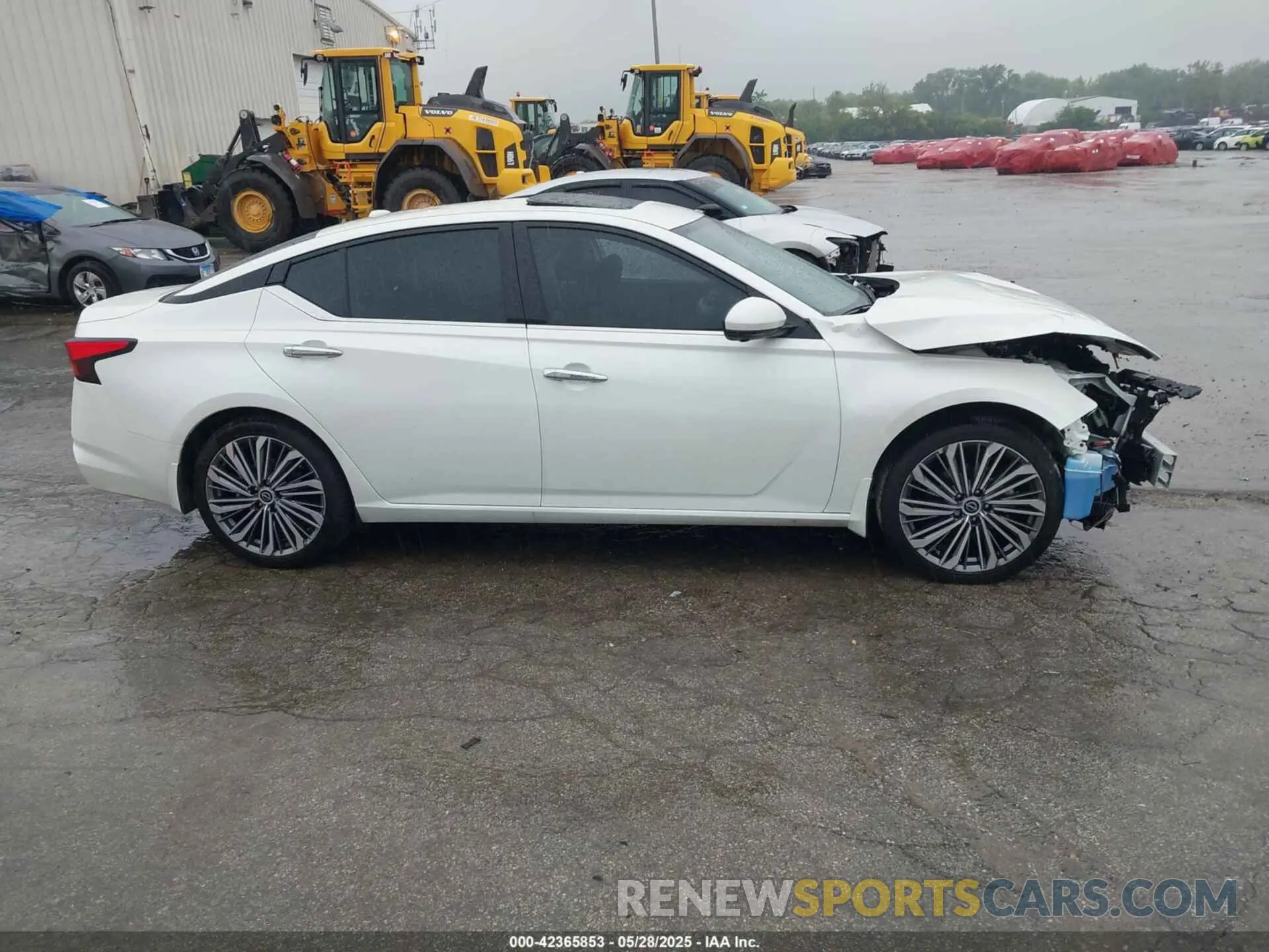 13 Photograph of a damaged car 1N4BL4EV4RN434097 NISSAN ALTIMA 2024