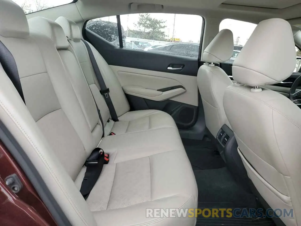 11 Photograph of a damaged car 1N4BL4EV6RN353991 NISSAN ALTIMA 2024