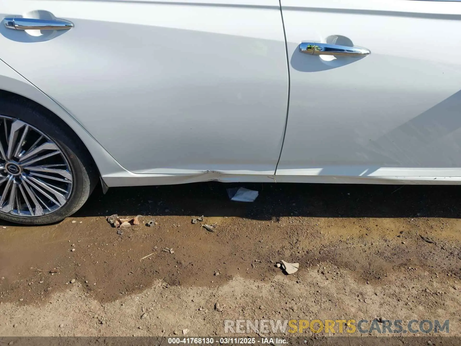17 Photograph of a damaged car 1N4BL4EV6RN355790 NISSAN ALTIMA 2024