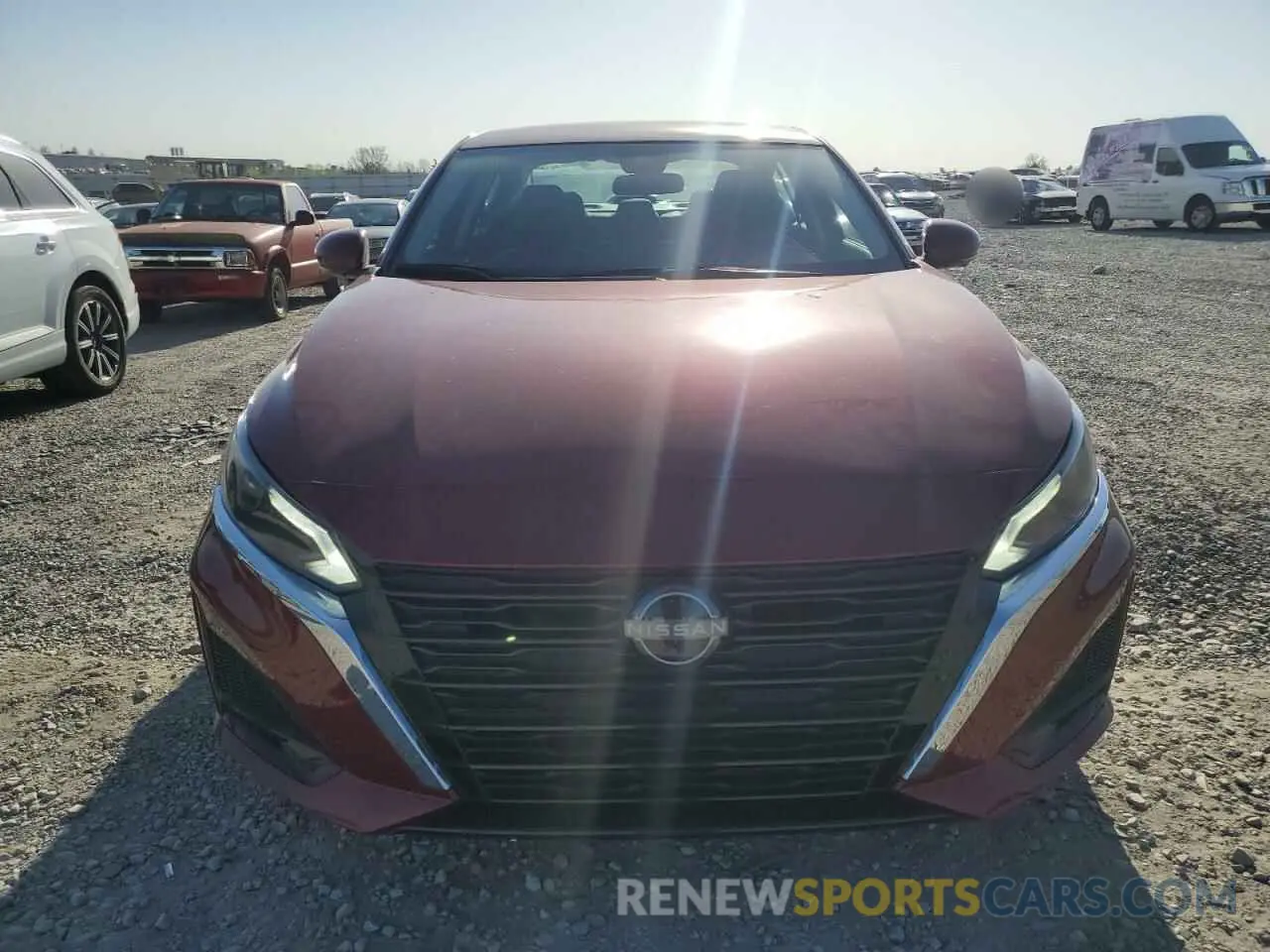 5 Photograph of a damaged car 1N4BL4EV7RN352137 NISSAN ALTIMA 2024