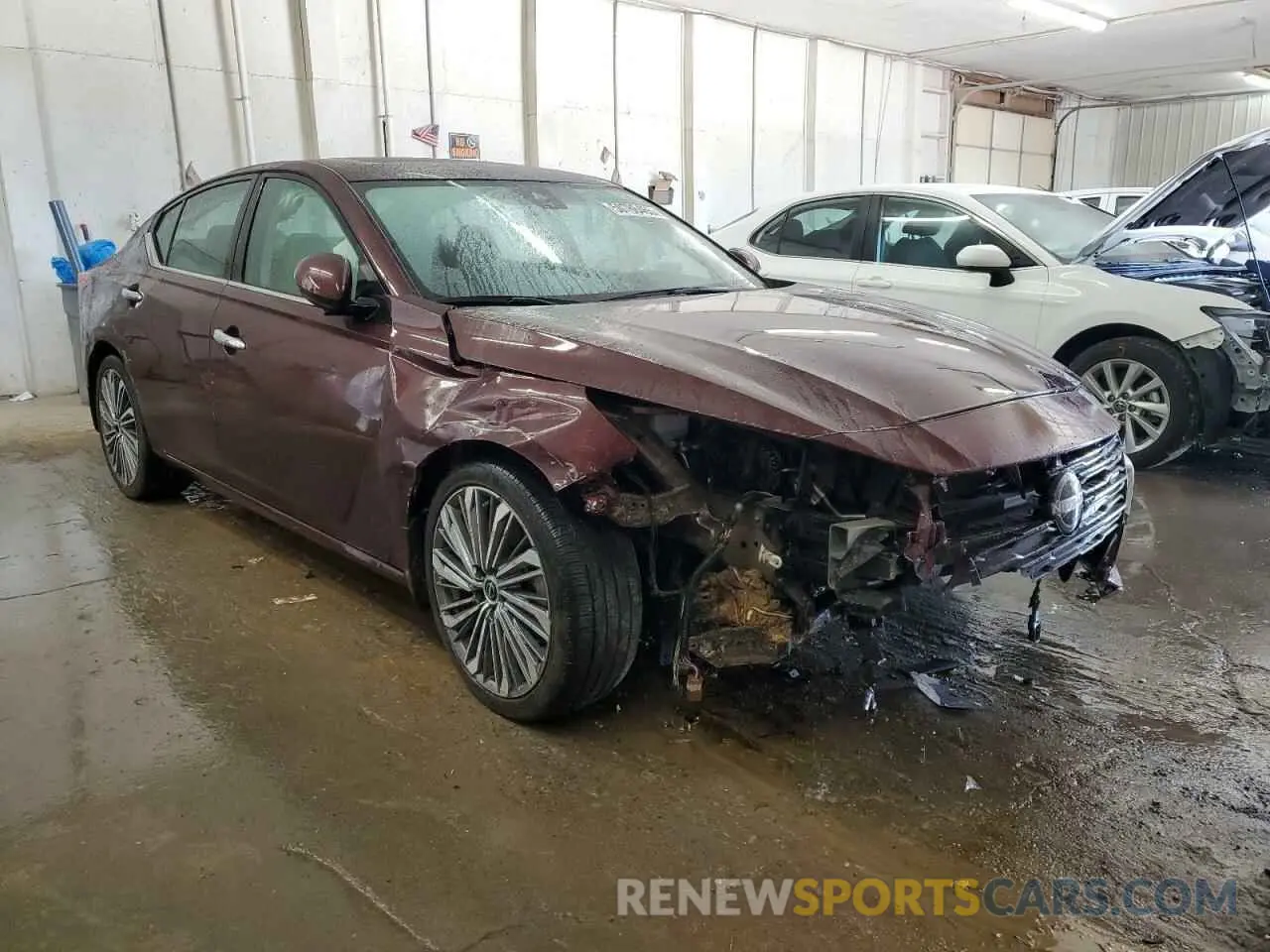 4 Photograph of a damaged car 1N4BL4EV8RN353782 NISSAN ALTIMA 2024
