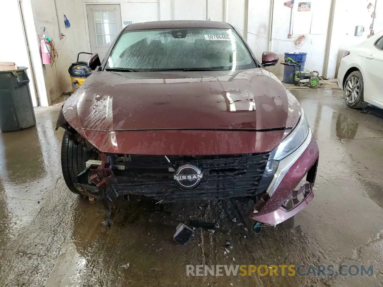 5 Photograph of a damaged car 1N4BL4EV8RN353782 NISSAN ALTIMA 2024