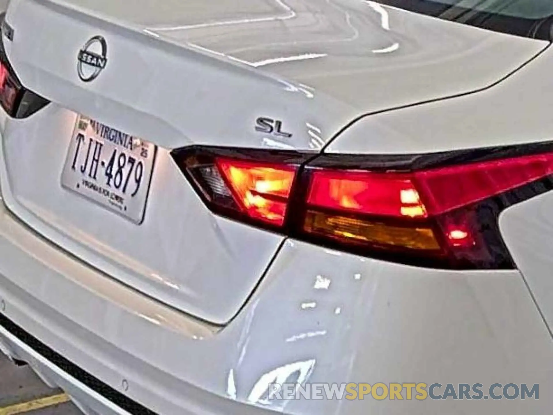 6 Photograph of a damaged car 1N4BL4EV8RN381467 NISSAN ALTIMA 2024