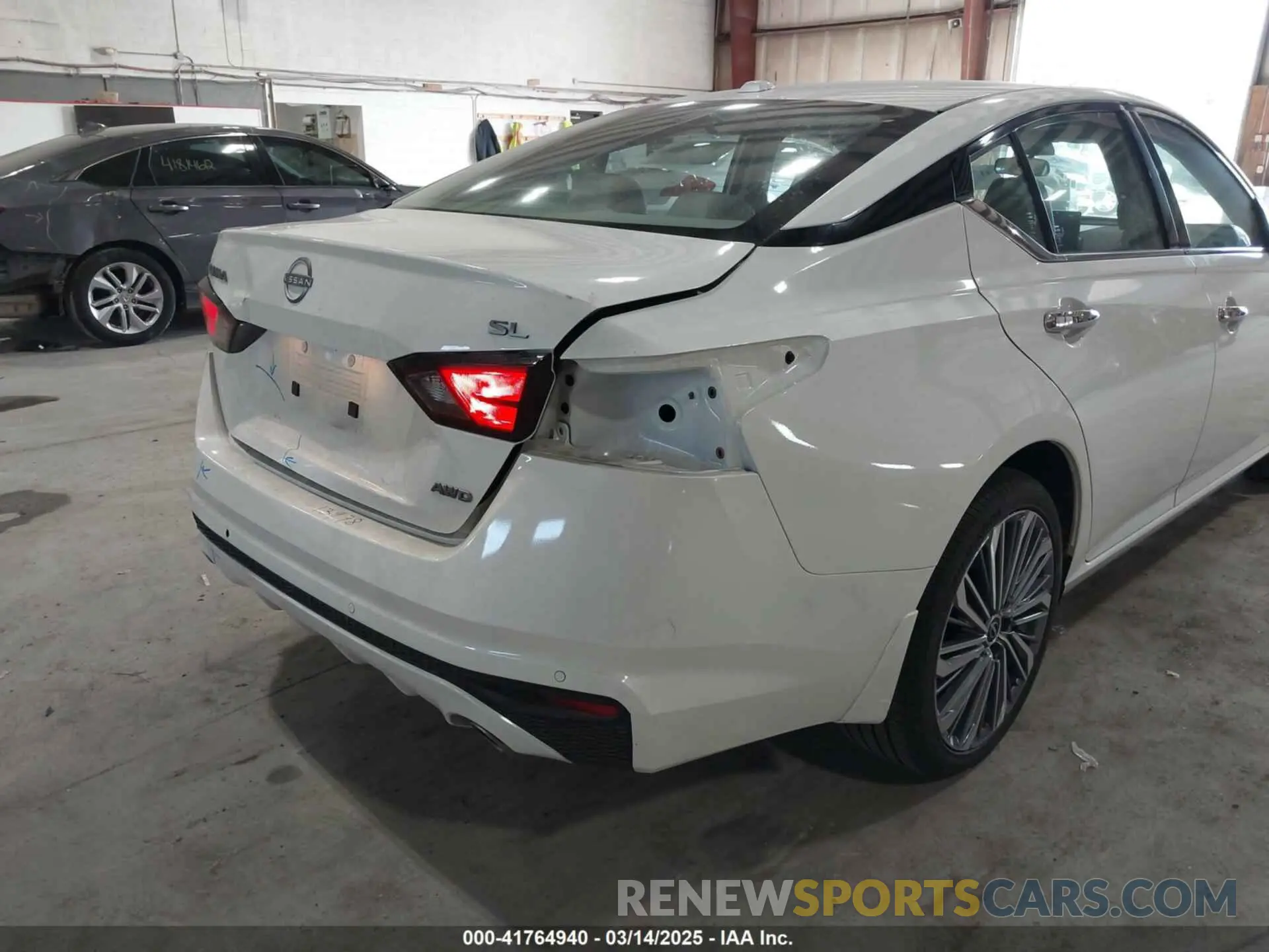 19 Photograph of a damaged car 1N4BL4EW3RN414447 NISSAN ALTIMA 2024