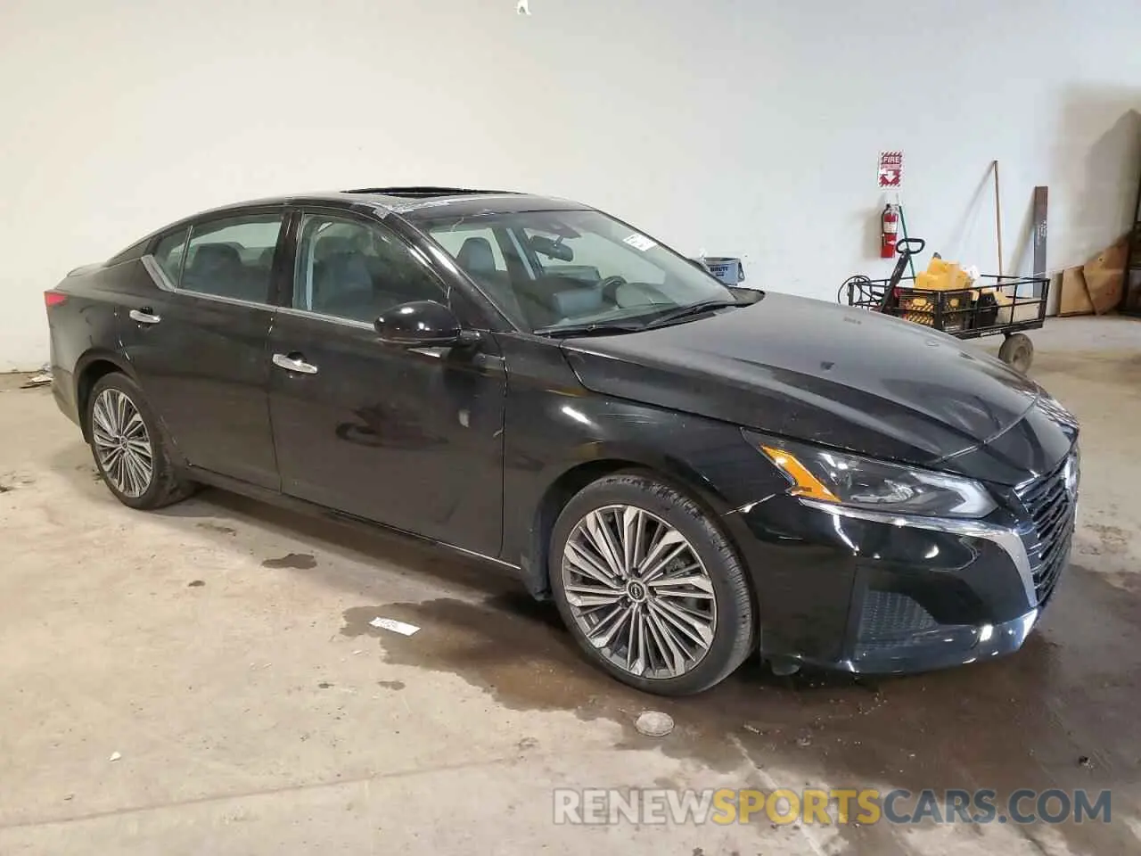 4 Photograph of a damaged car 1N4BL4EWXRN320002 NISSAN ALTIMA 2024