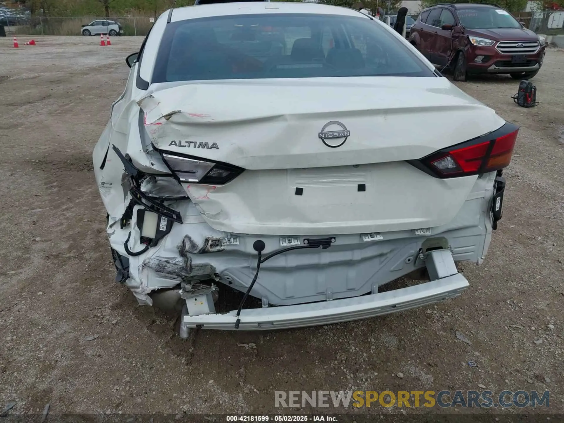 6 Photograph of a damaged car 1N4BL4BV2SN352010 NISSAN ALTIMA 2025