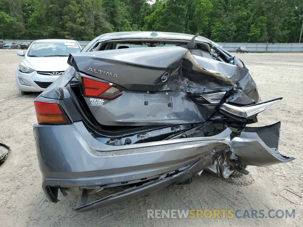 6 Photograph of a damaged car 1N4BL4BV3SN323521 NISSAN ALTIMA 2025
