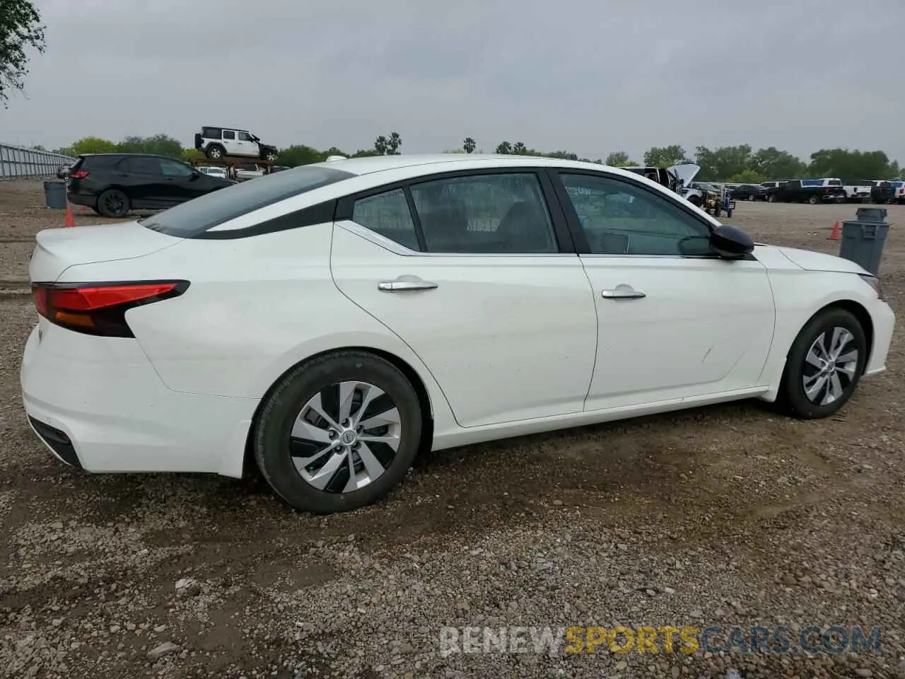 3 Photograph of a damaged car 1N4BL4BV5SN305988 NISSAN ALTIMA 2025