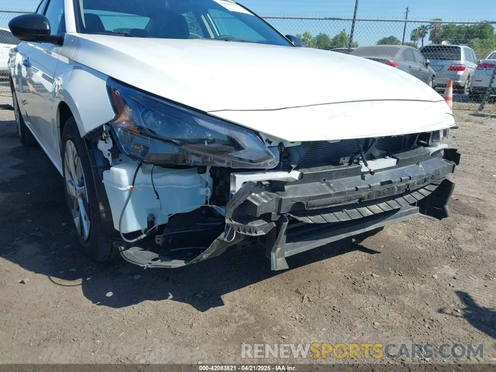 6 Photograph of a damaged car 1N4BL4BV5SN309703 NISSAN ALTIMA 2025