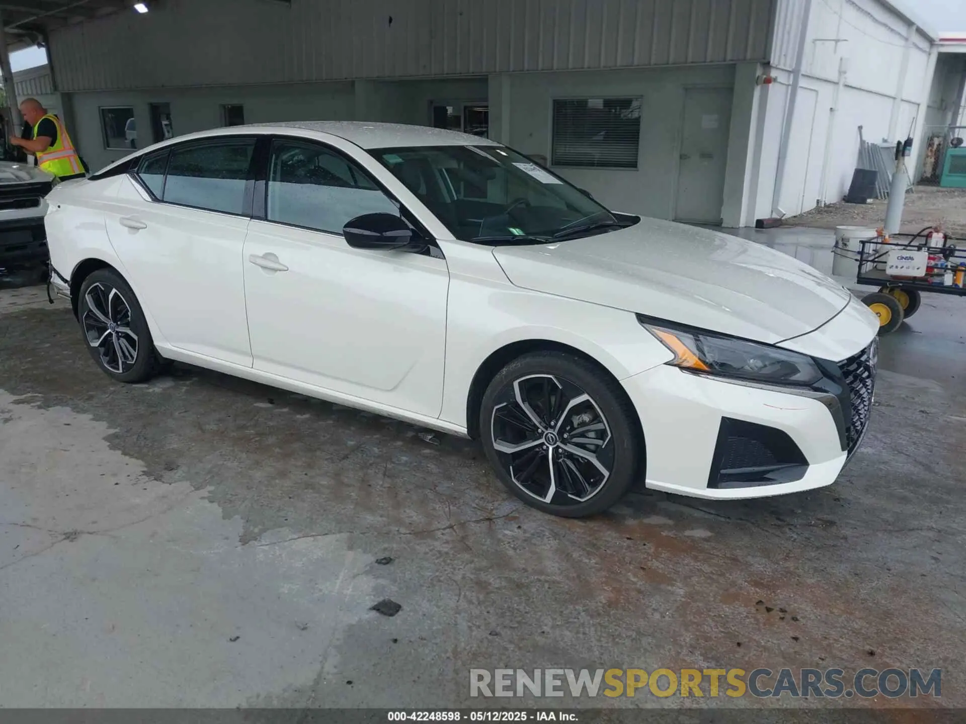 1 Photograph of a damaged car 1N4BL4CV0SN301216 NISSAN ALTIMA 2025