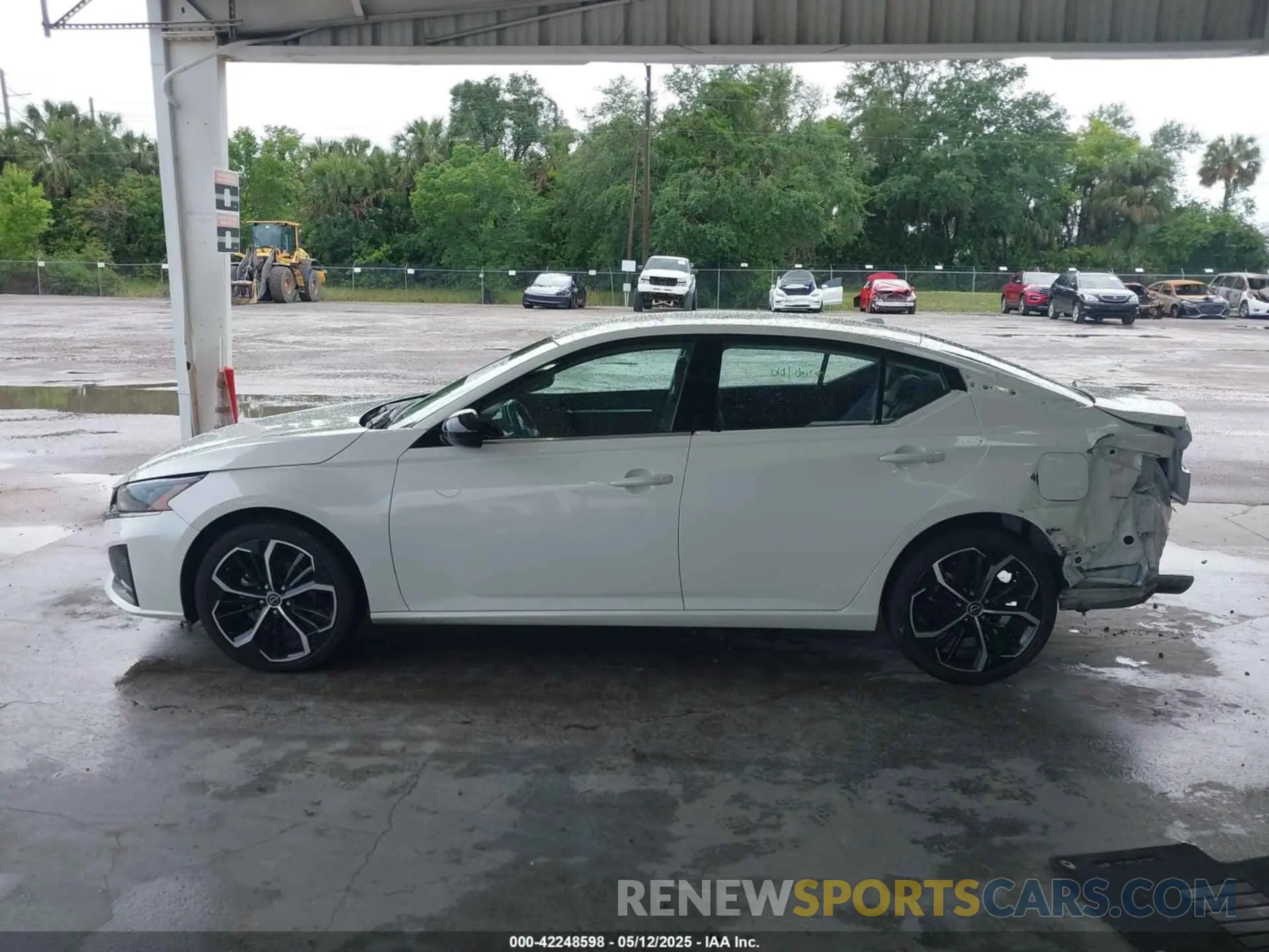 15 Photograph of a damaged car 1N4BL4CV0SN301216 NISSAN ALTIMA 2025