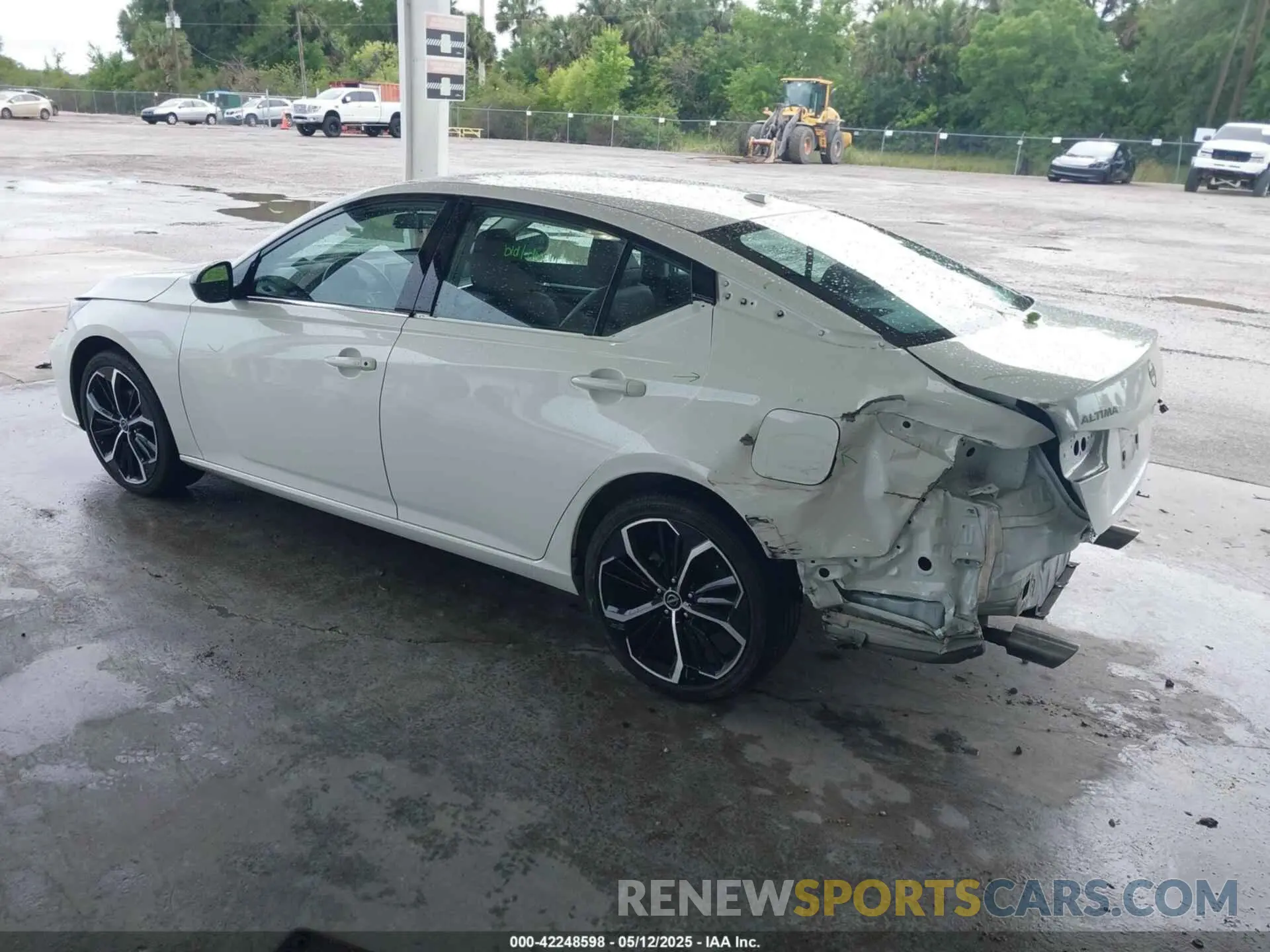 3 Photograph of a damaged car 1N4BL4CV0SN301216 NISSAN ALTIMA 2025
