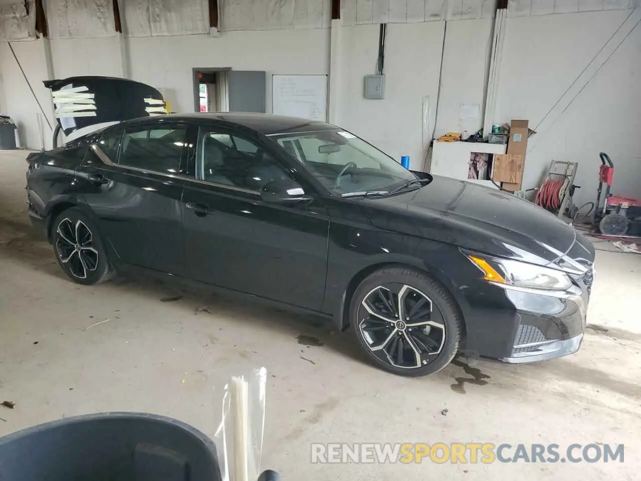 4 Photograph of a damaged car 1N4BL4CV0SN316539 NISSAN ALTIMA 2025