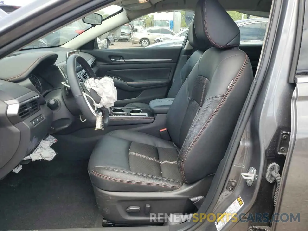 7 Photograph of a damaged car 1N4BL4CV2SN303534 NISSAN ALTIMA 2025