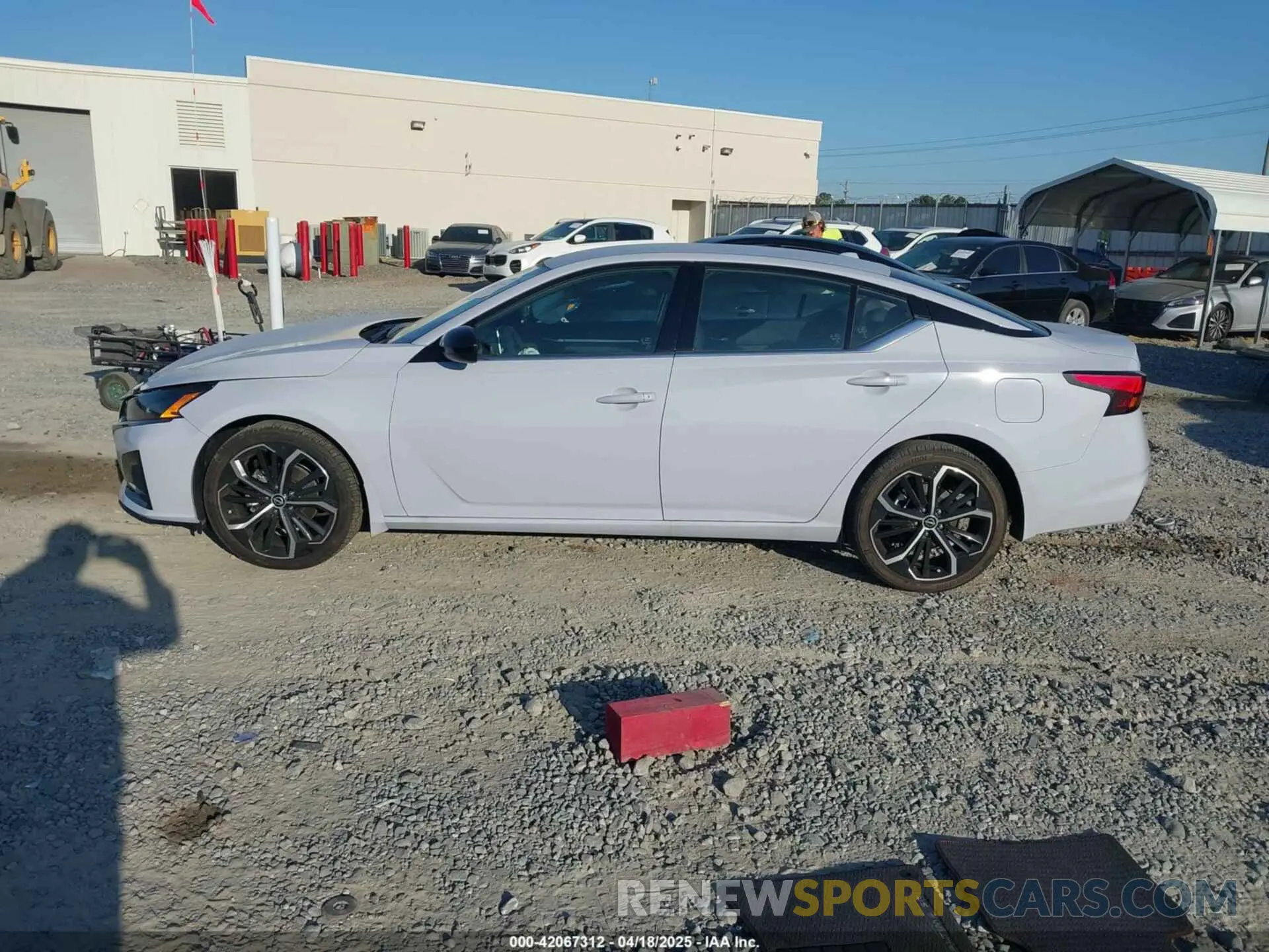14 Photograph of a damaged car 1N4BL4CV7SN354284 NISSAN ALTIMA 2025