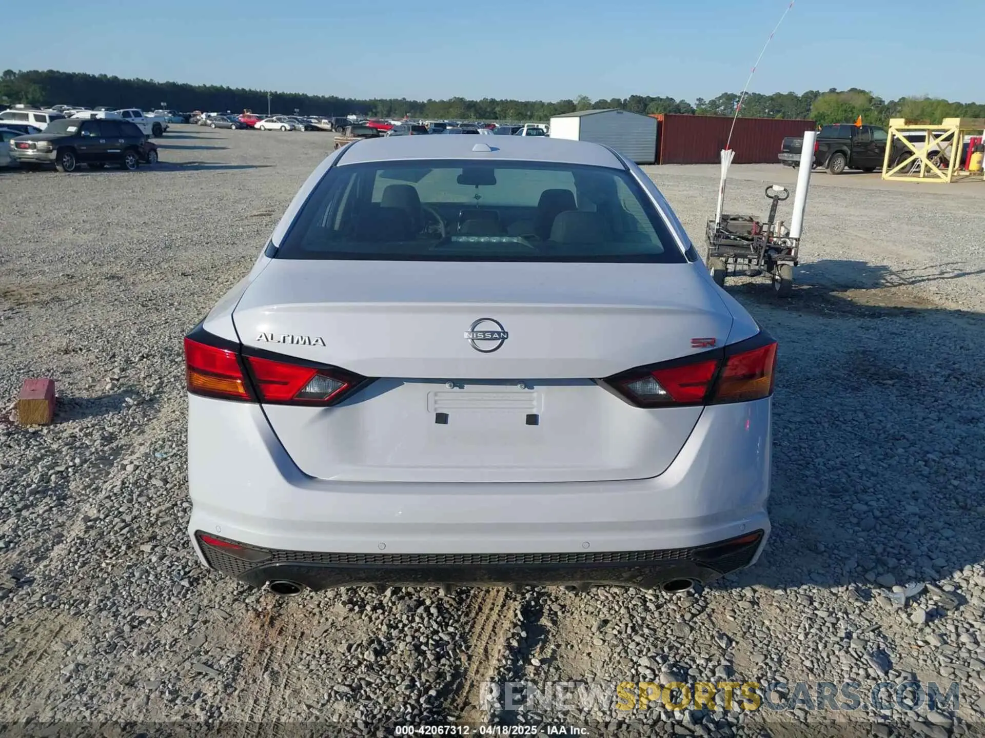 16 Photograph of a damaged car 1N4BL4CV7SN354284 NISSAN ALTIMA 2025