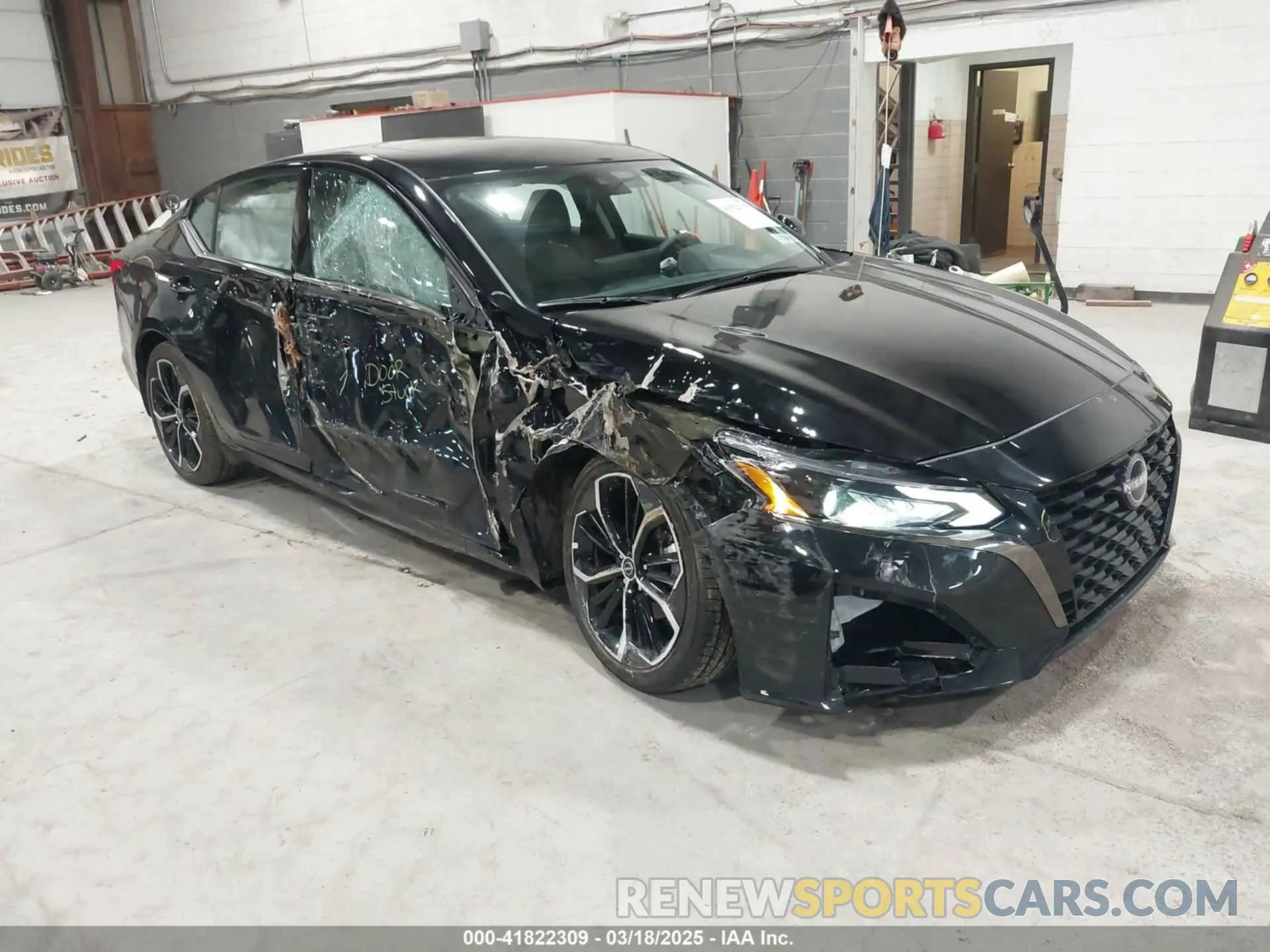 1 Photograph of a damaged car 1N4BL4CW3SN309755 NISSAN ALTIMA 2025
