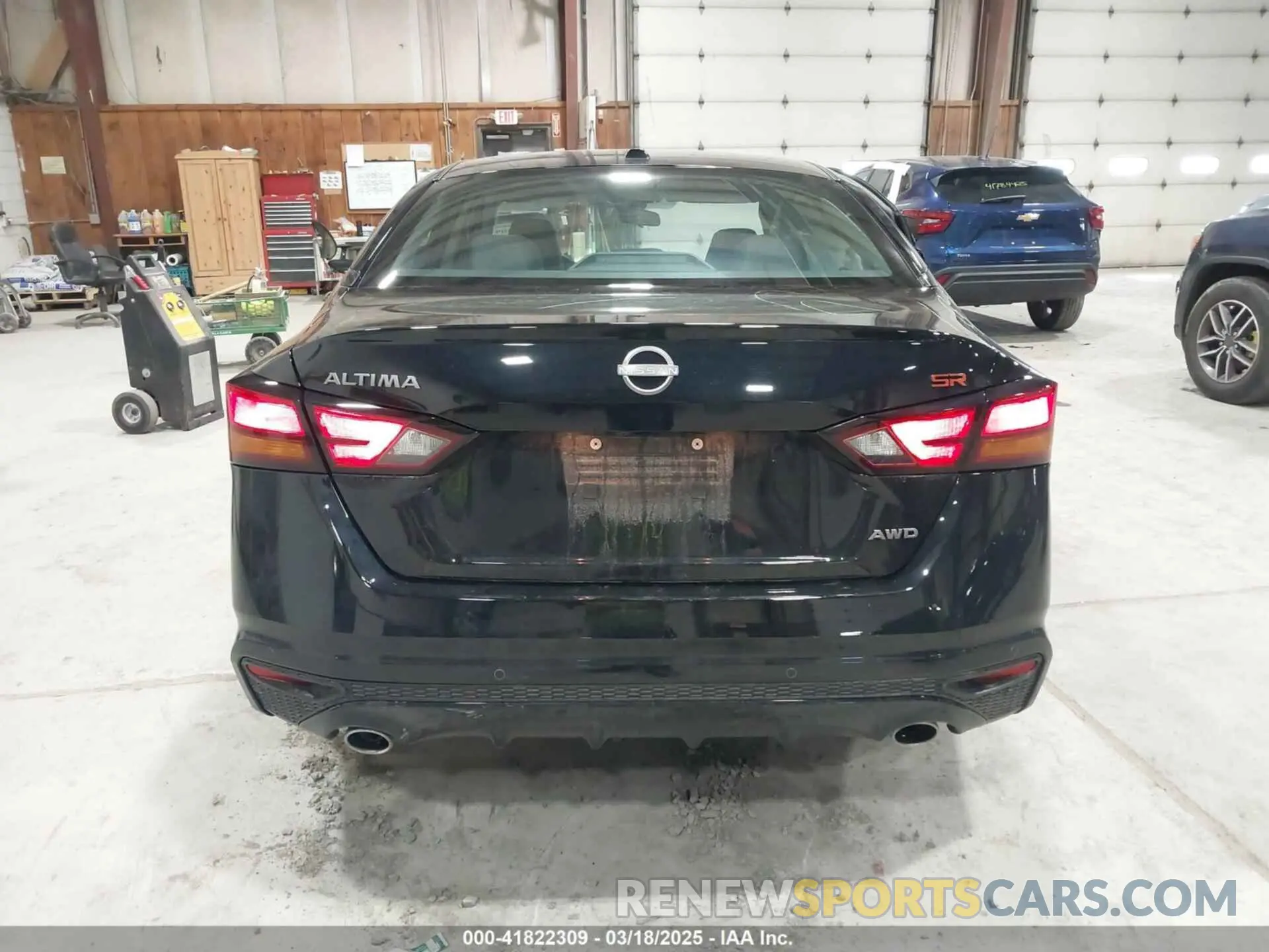 16 Photograph of a damaged car 1N4BL4CW3SN309755 NISSAN ALTIMA 2025