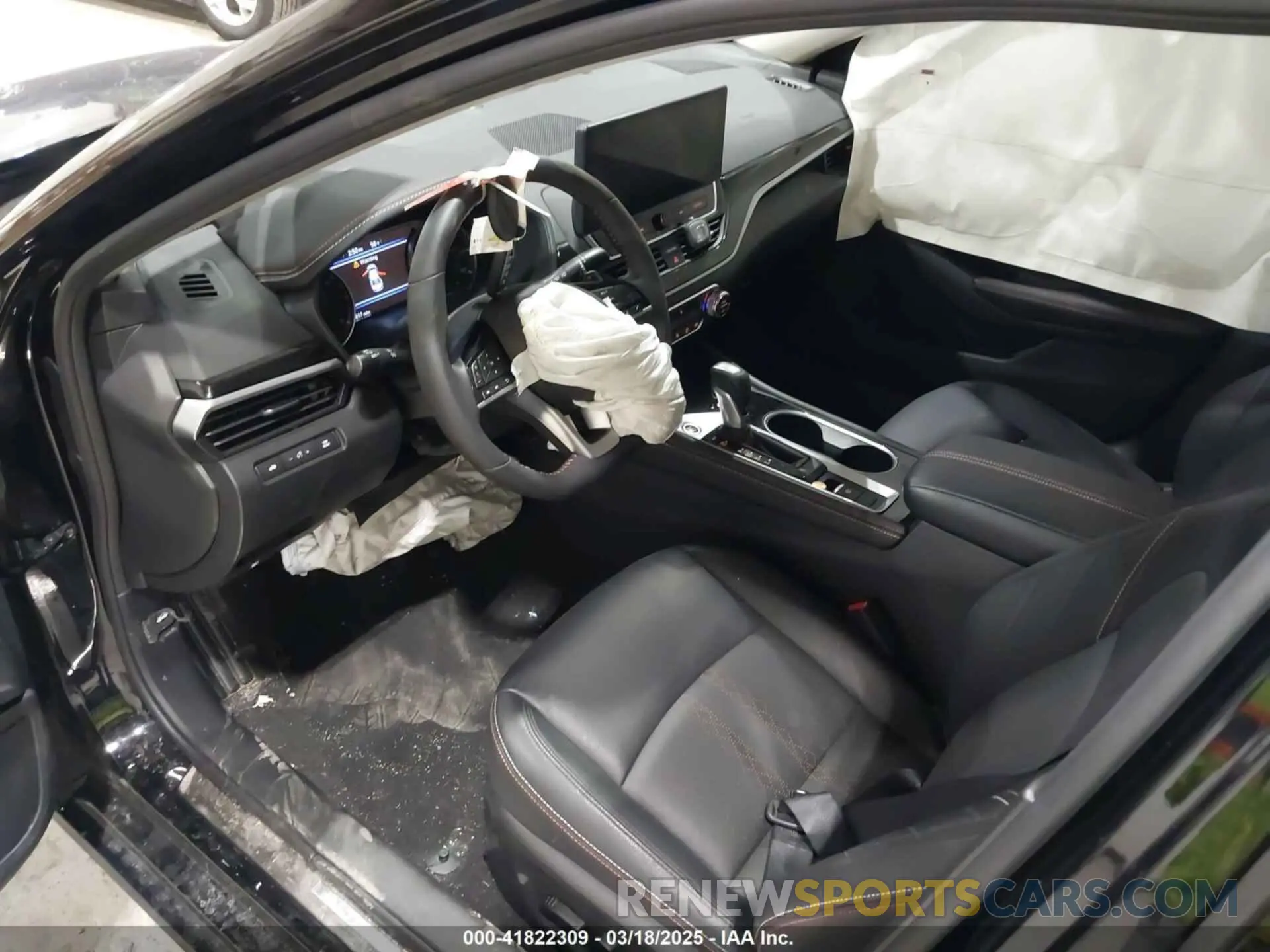 5 Photograph of a damaged car 1N4BL4CW3SN309755 NISSAN ALTIMA 2025