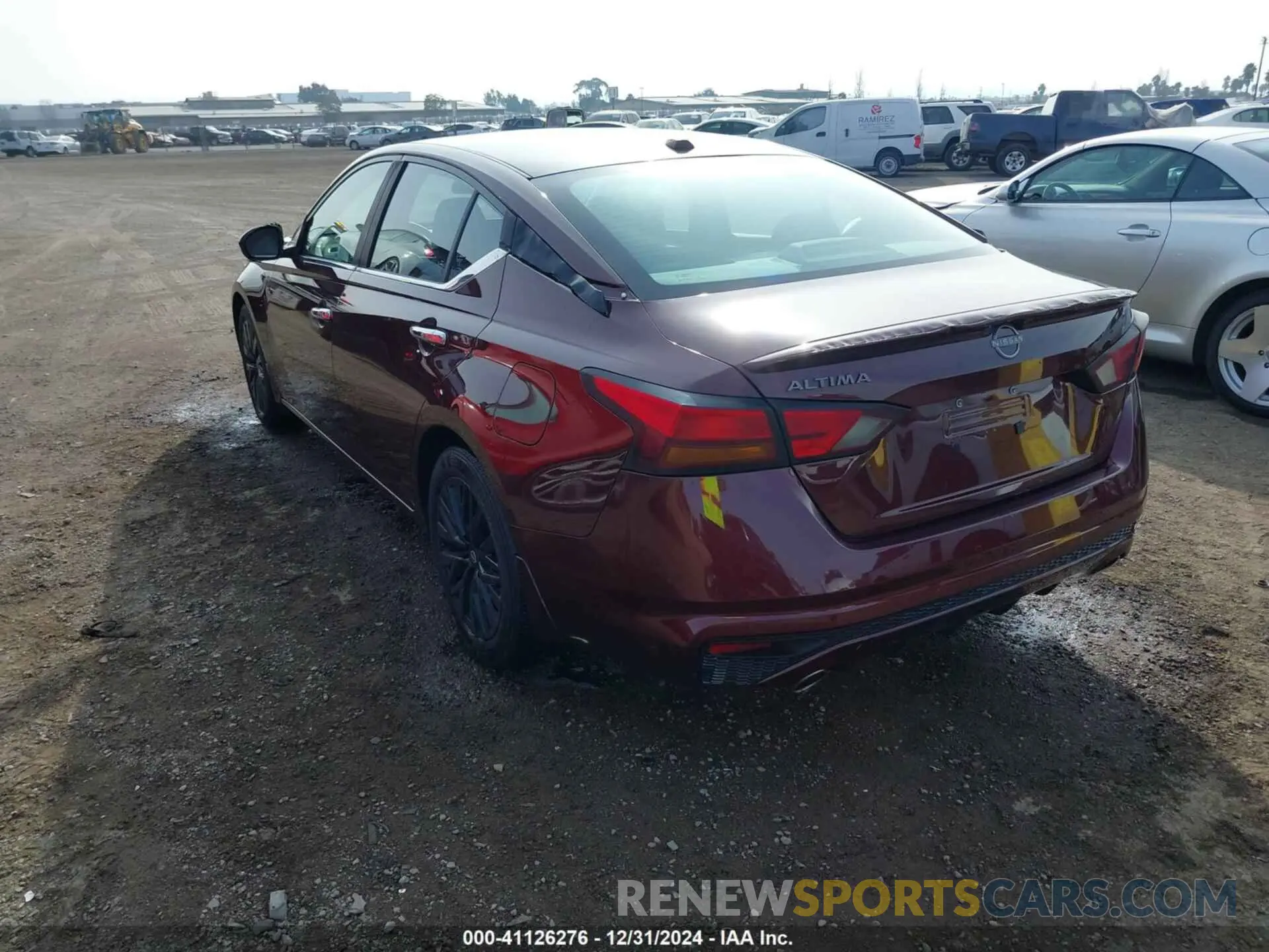 3 Photograph of a damaged car 1N4BL4DV0SN312697 NISSAN ALTIMA 2025
