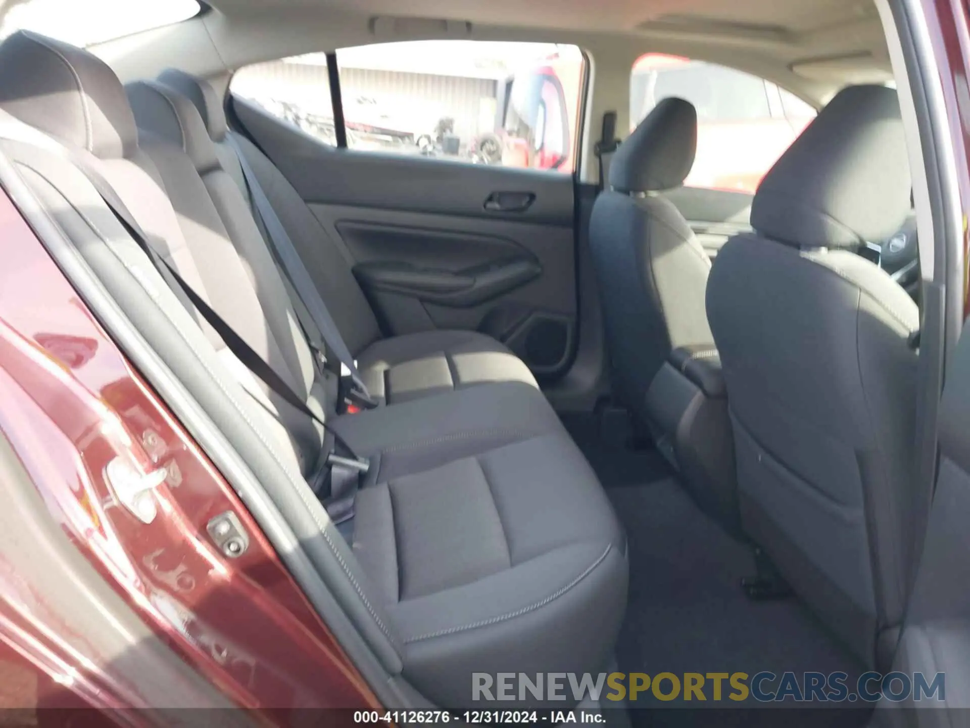 8 Photograph of a damaged car 1N4BL4DV0SN312697 NISSAN ALTIMA 2025