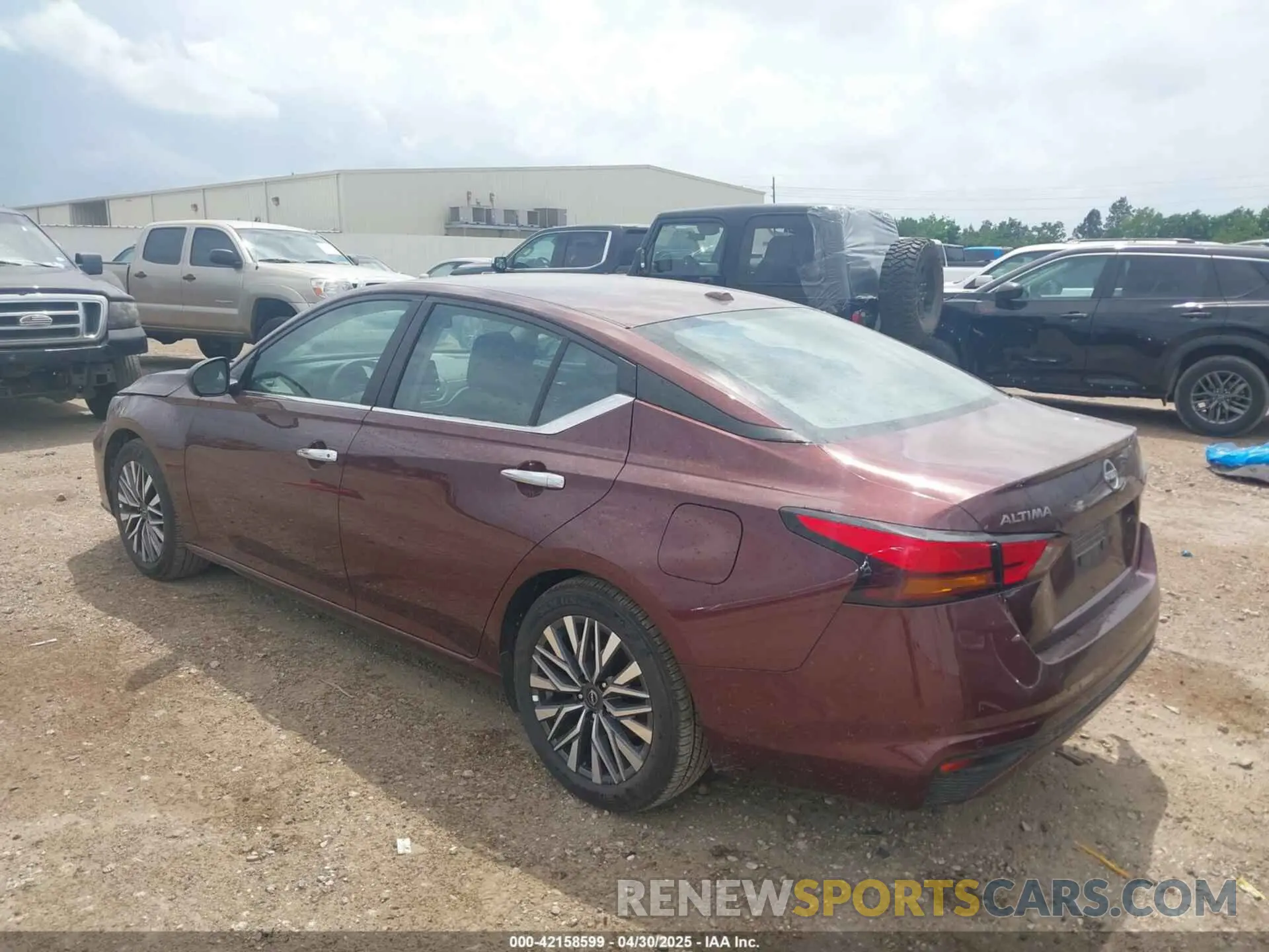 3 Photograph of a damaged car 1N4BL4DV0SN358319 NISSAN ALTIMA 2025