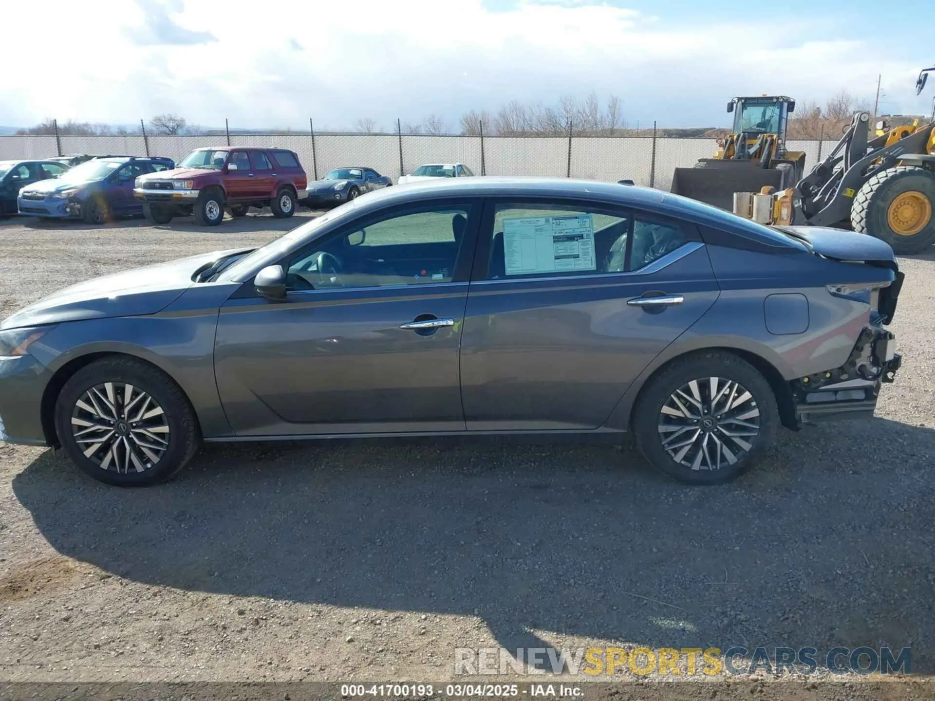 14 Photograph of a damaged car 1N4BL4DV0SN361169 NISSAN ALTIMA 2025
