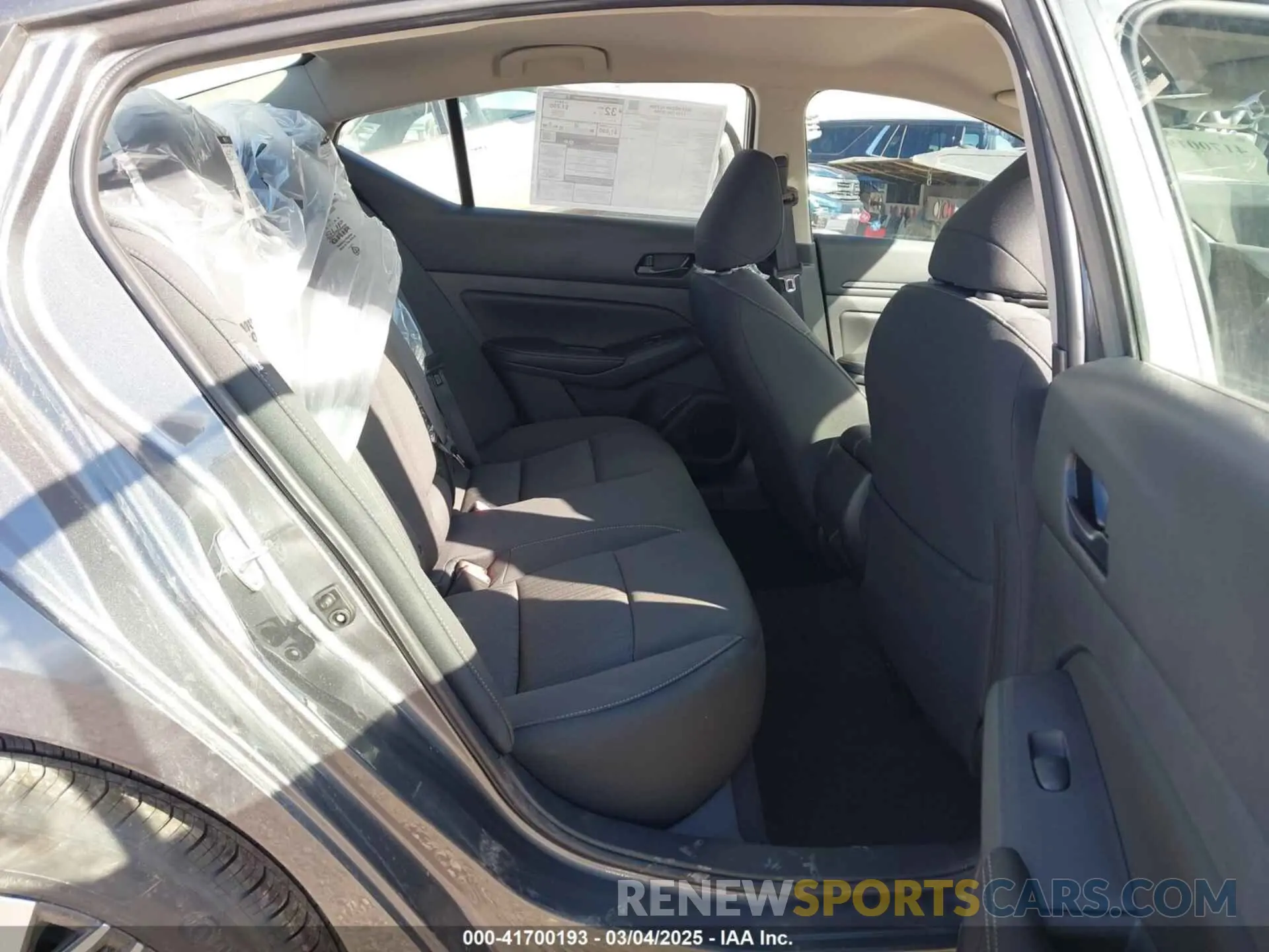 8 Photograph of a damaged car 1N4BL4DV0SN361169 NISSAN ALTIMA 2025