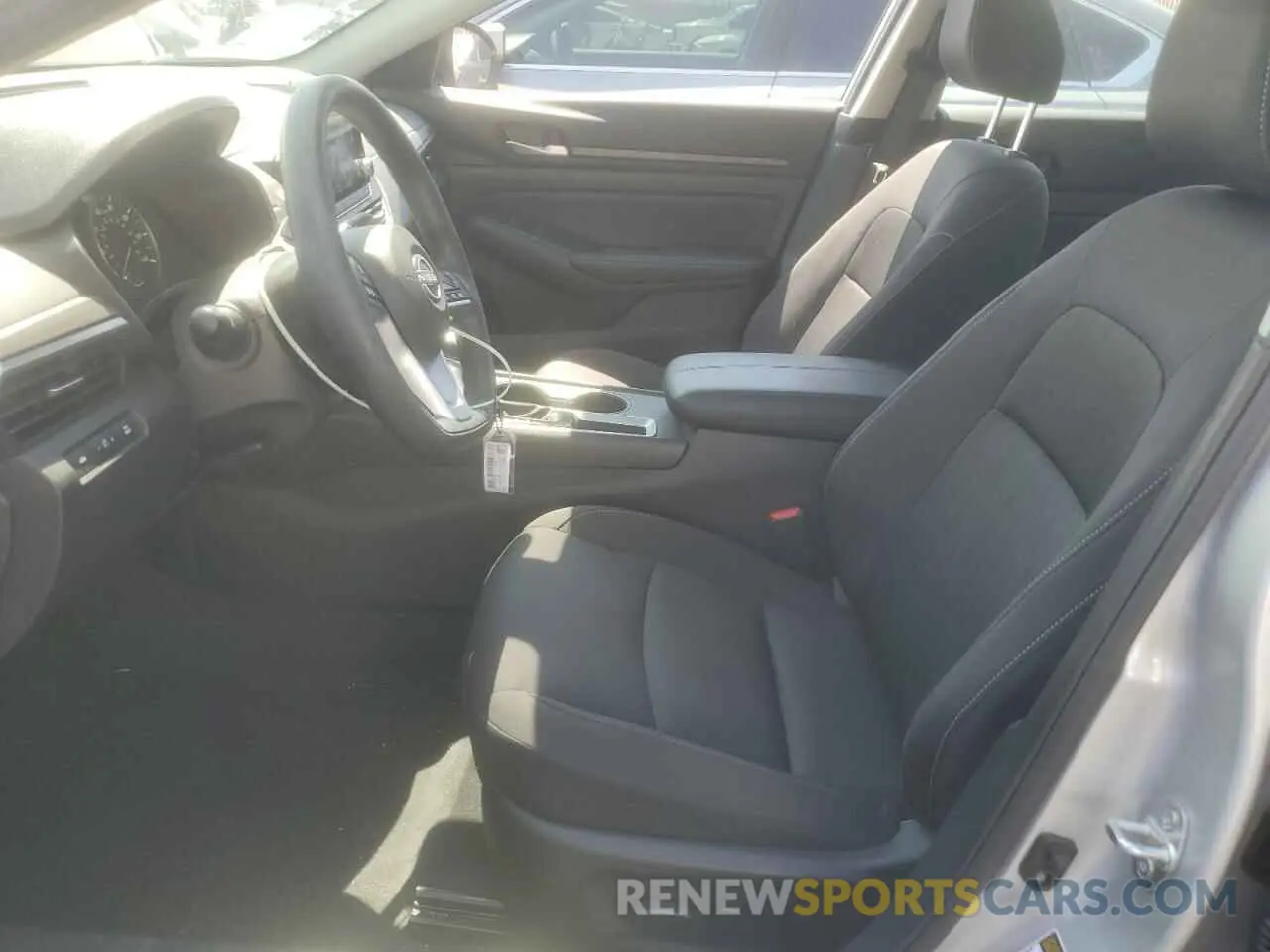 7 Photograph of a damaged car 1N4BL4DV0SN366162 NISSAN ALTIMA 2025