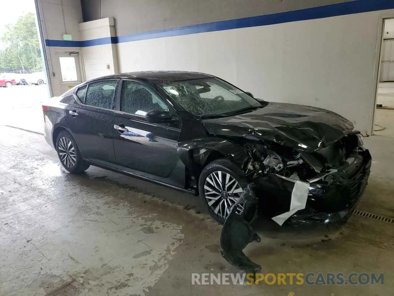 4 Photograph of a damaged car 1N4BL4DV0SN367800 NISSAN ALTIMA 2025