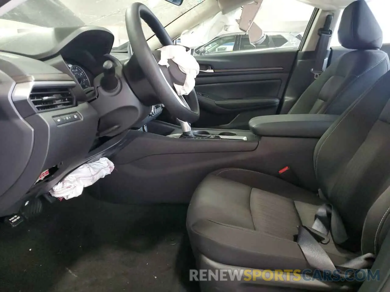 7 Photograph of a damaged car 1N4BL4DV0SN367800 NISSAN ALTIMA 2025